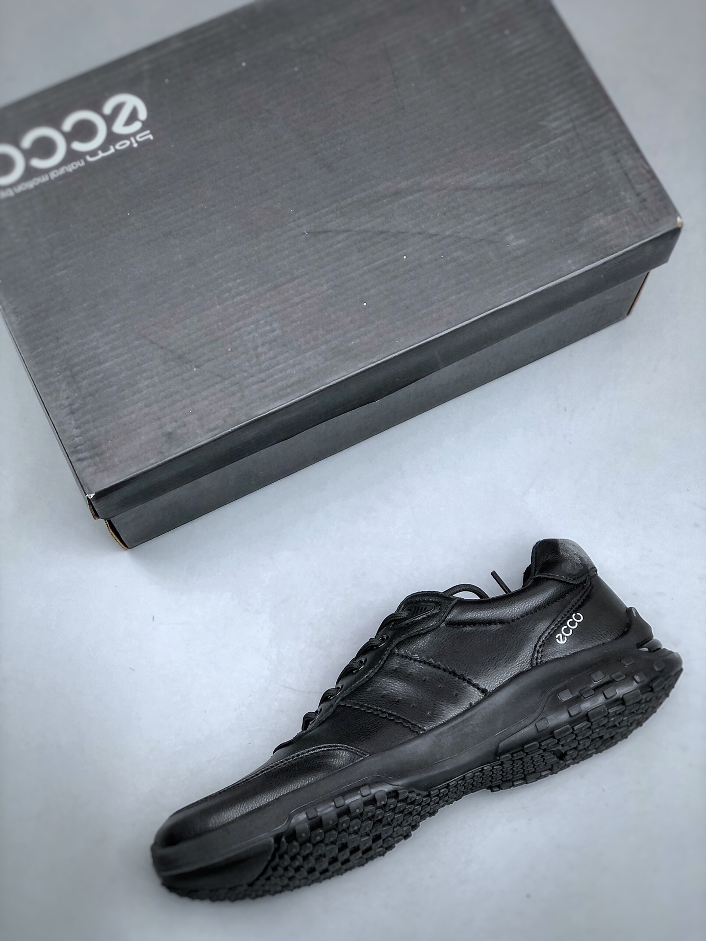 Basic Shoes L