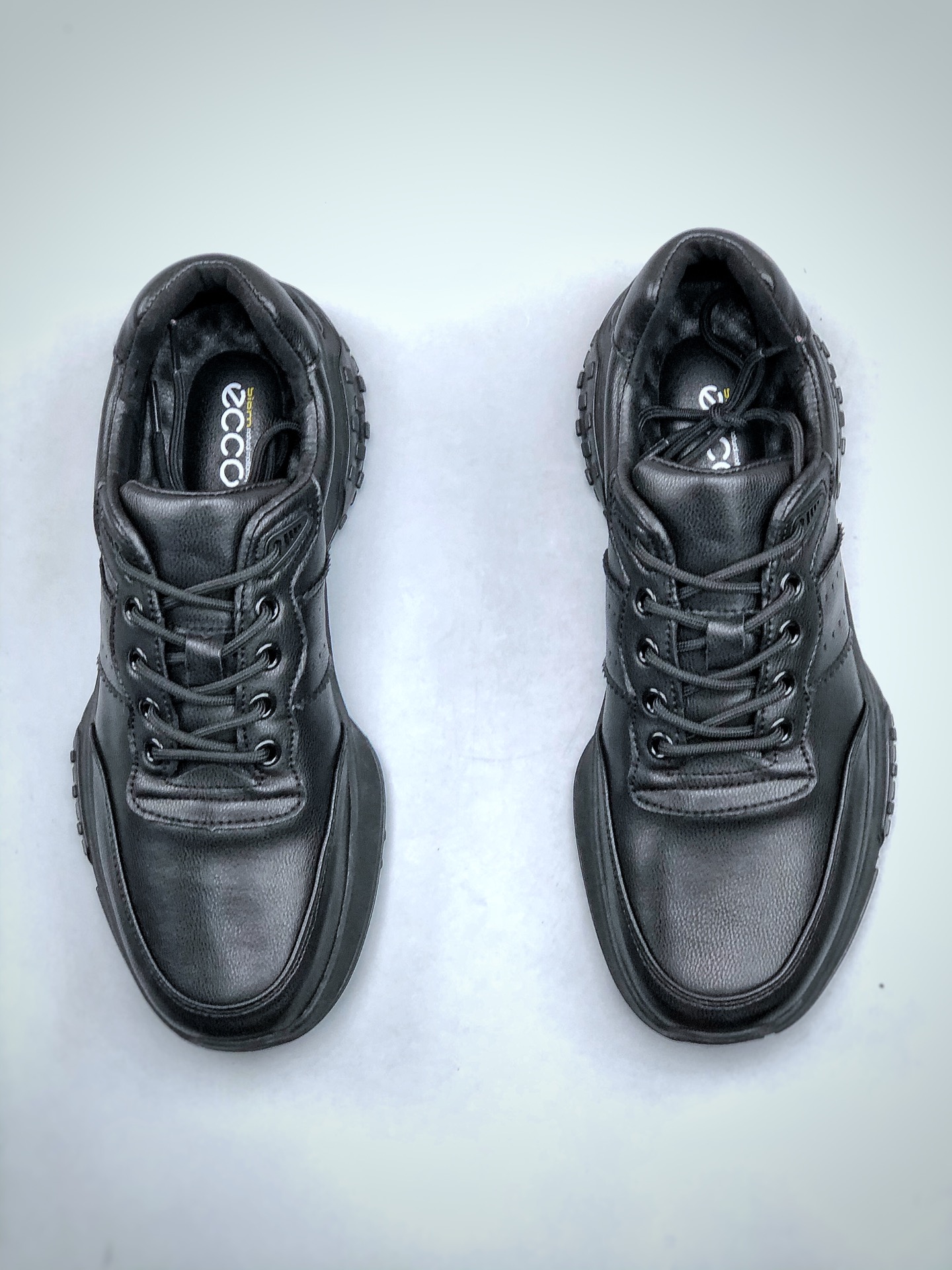 Basic Shoes L