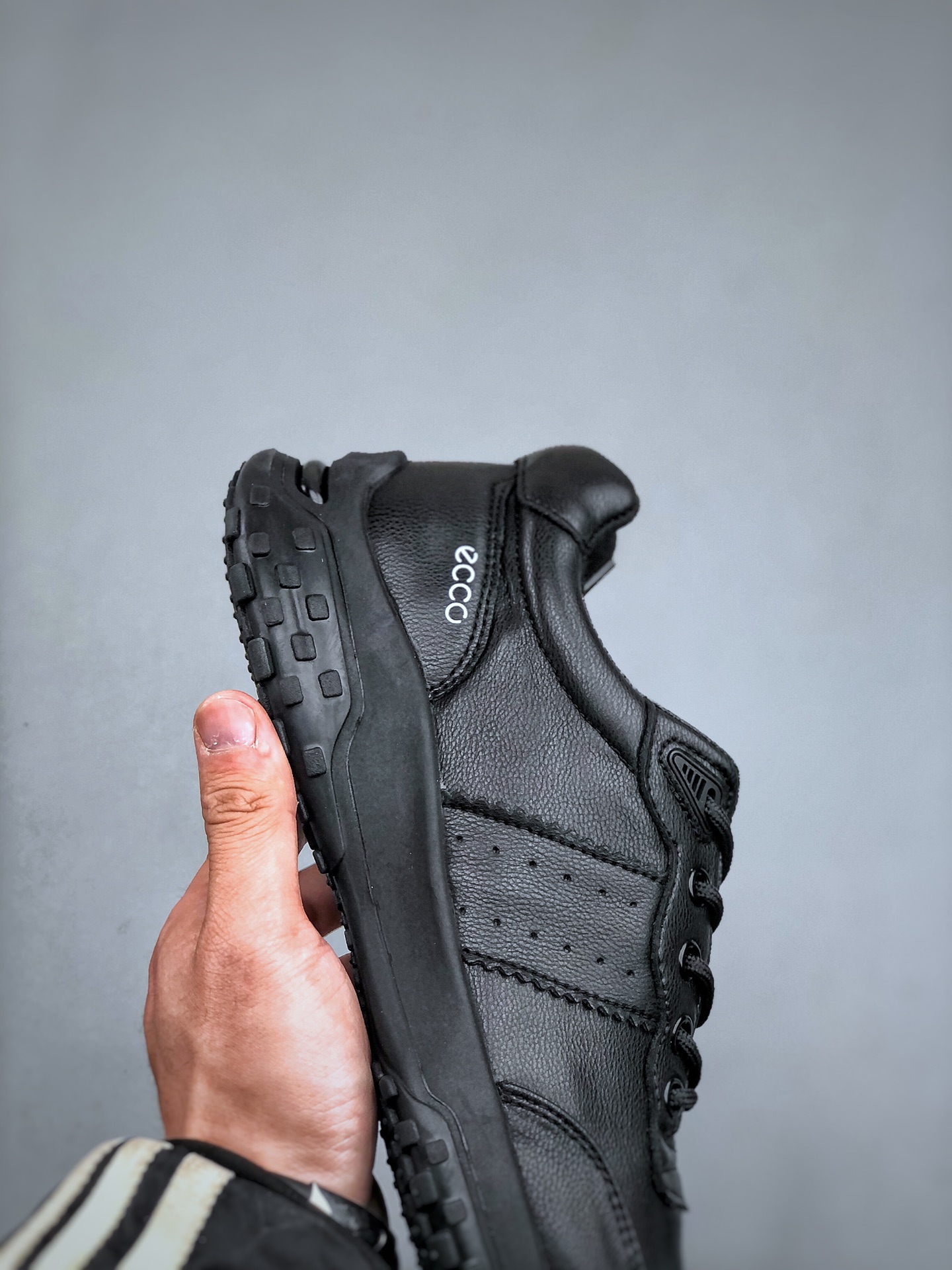 Basic Shoes L