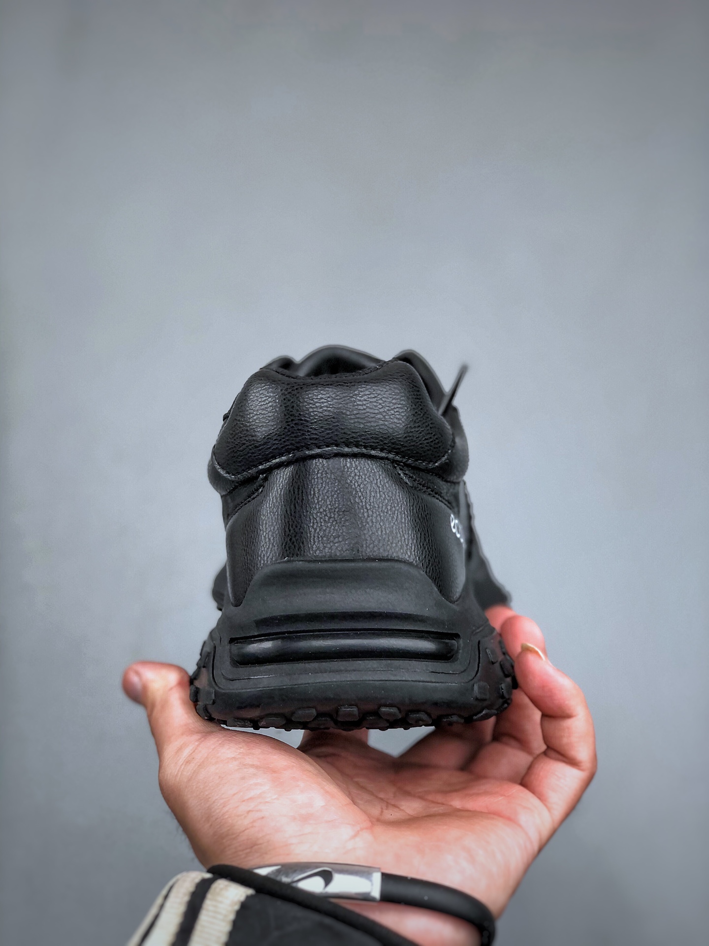 Basic Shoes L