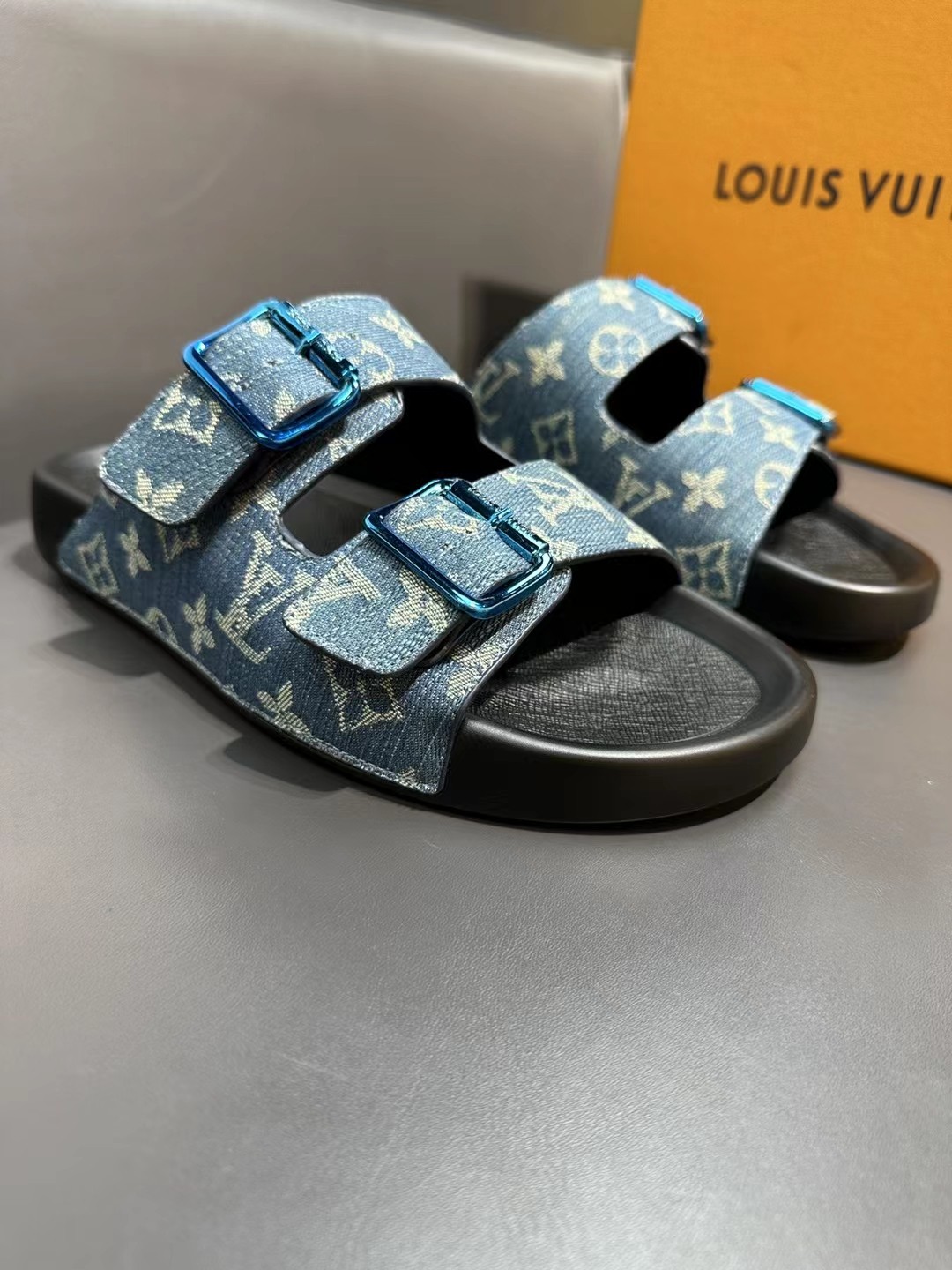 Louis Vuitton Basic Shoes L