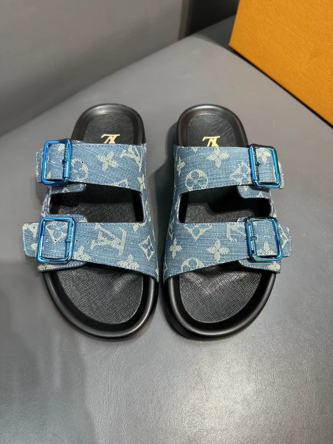 Louis Vuitton Basic Shoes L