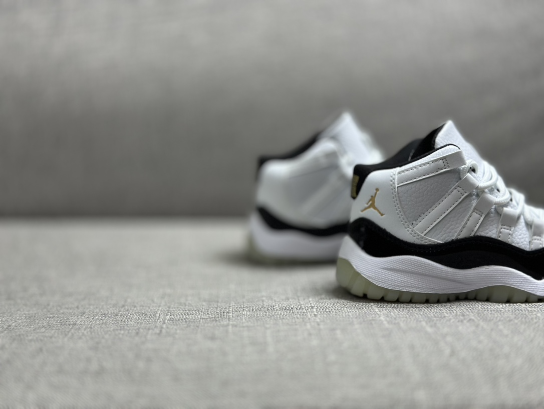 Basic Shoes
