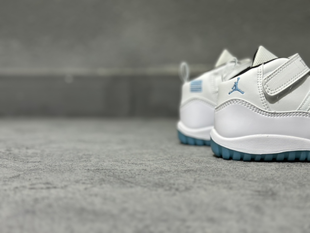 Basic Shoes
