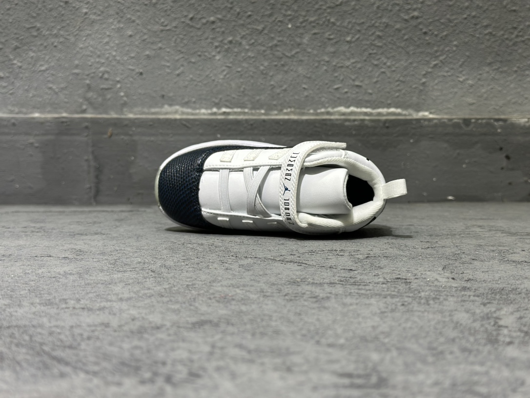 Basic Shoes