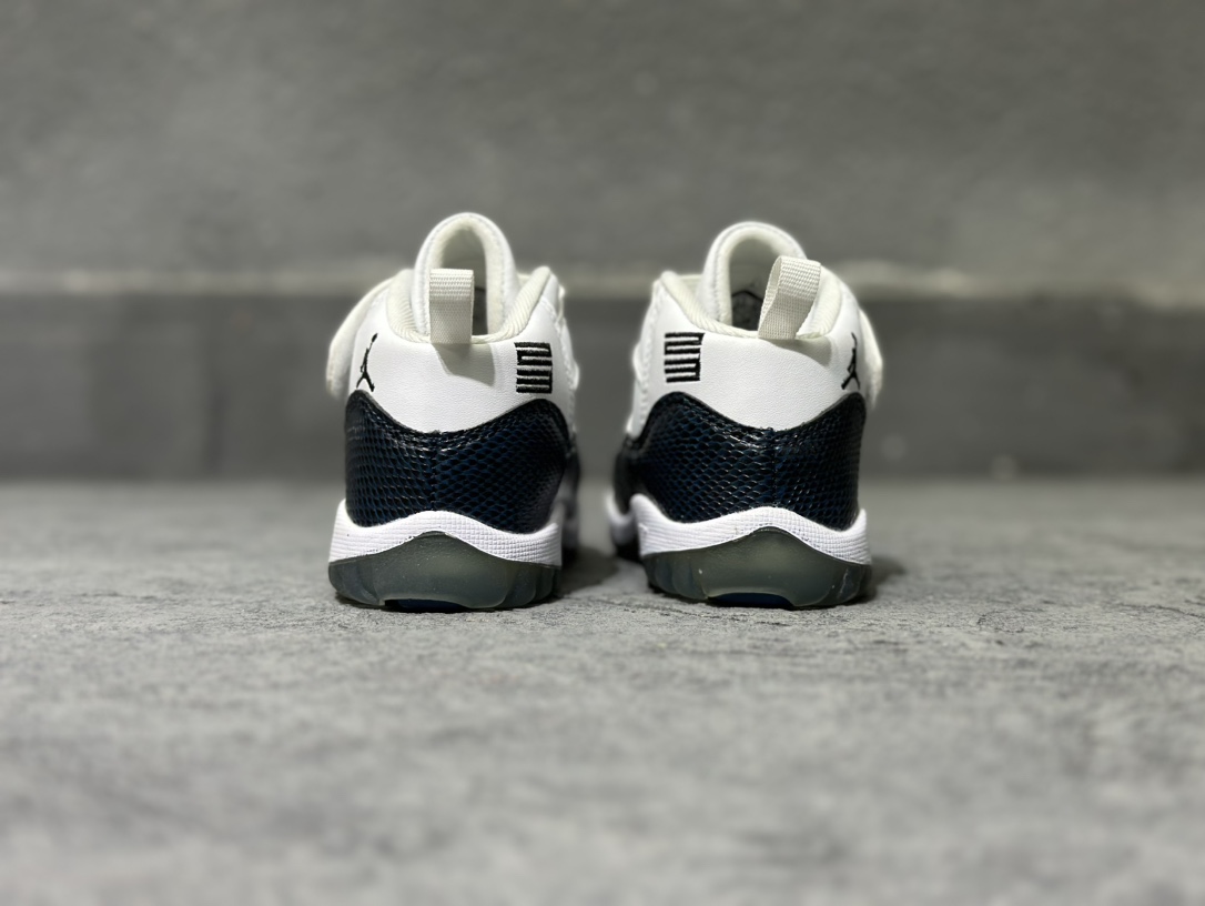 Basic Shoes