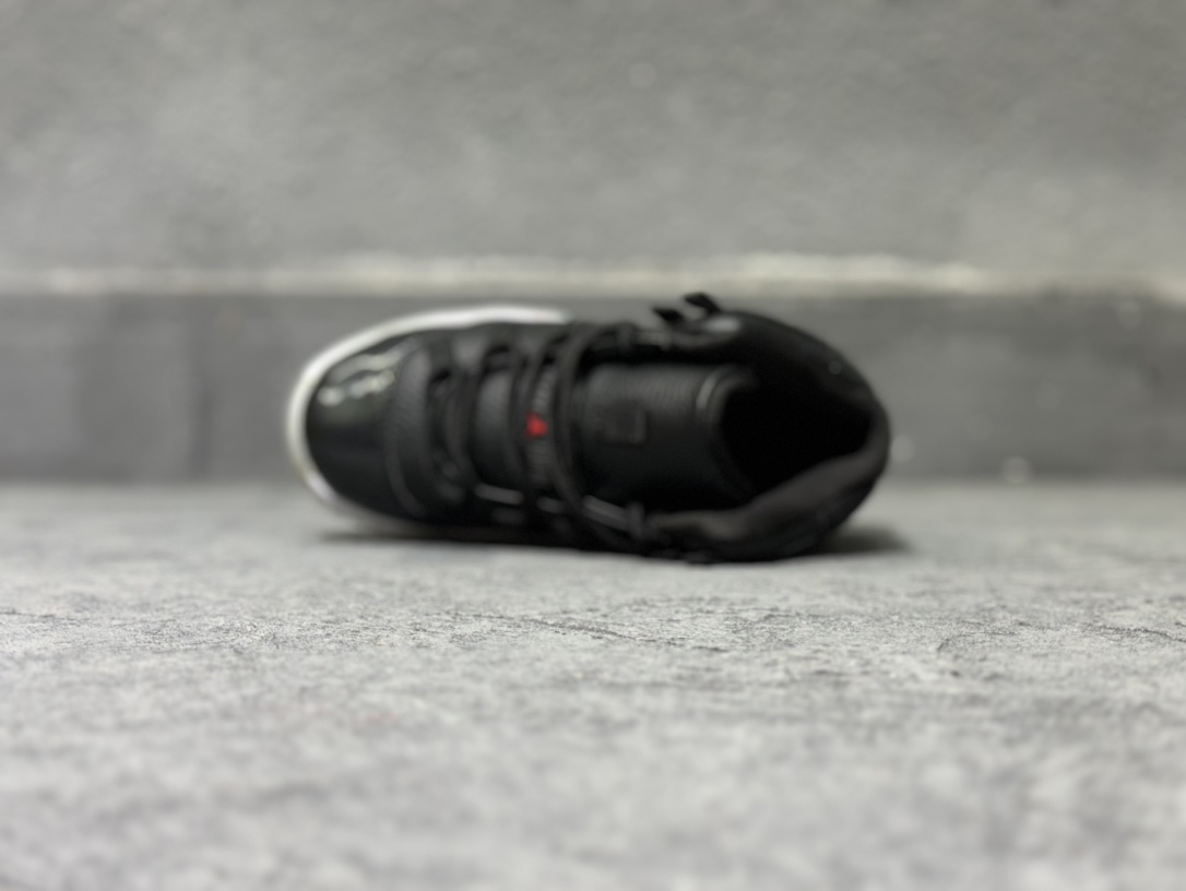 Basic Shoes