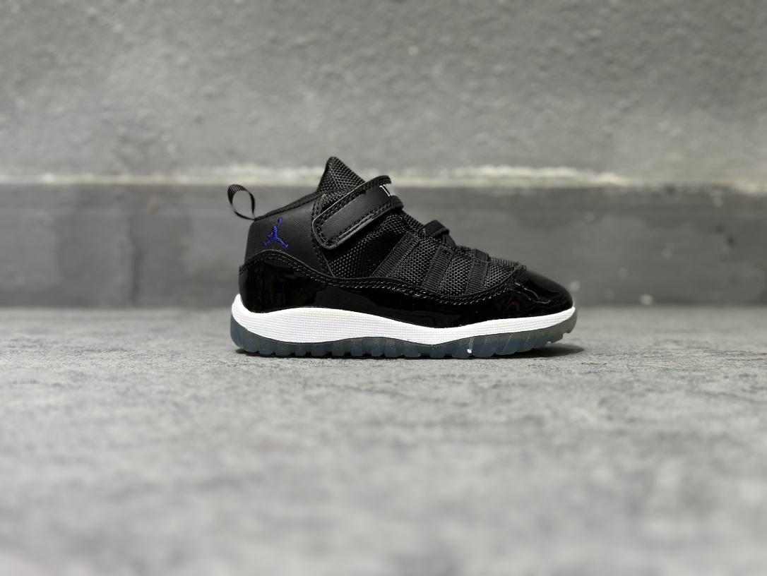 Basic Shoes
