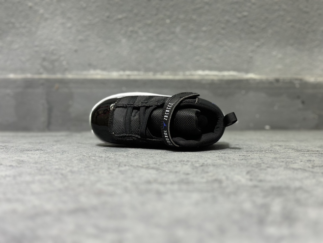 Basic Shoes