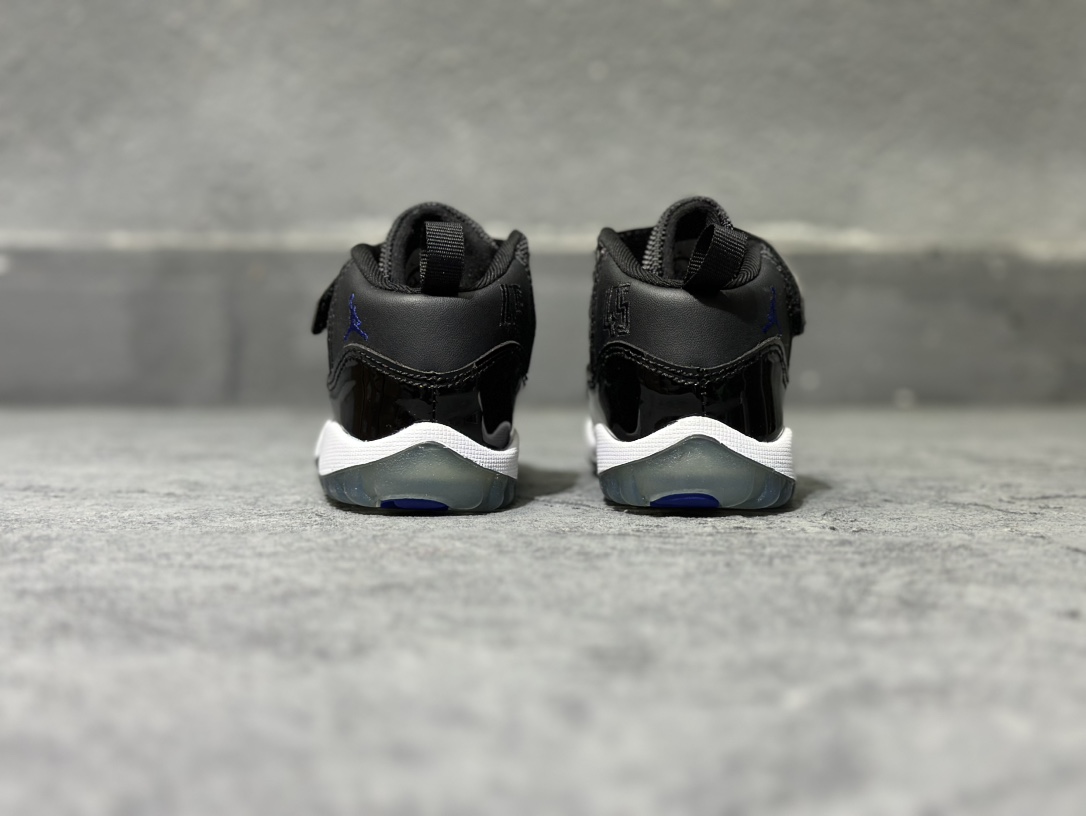 Basic Shoes