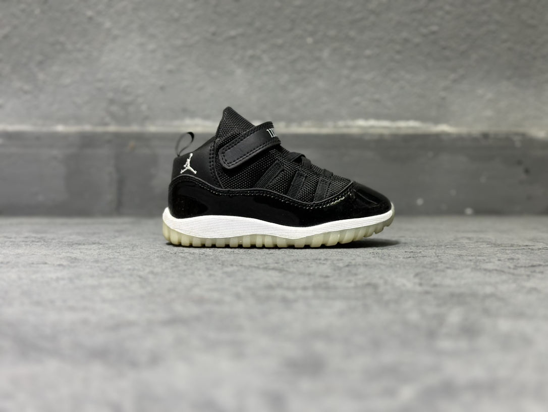 Basic Shoes
