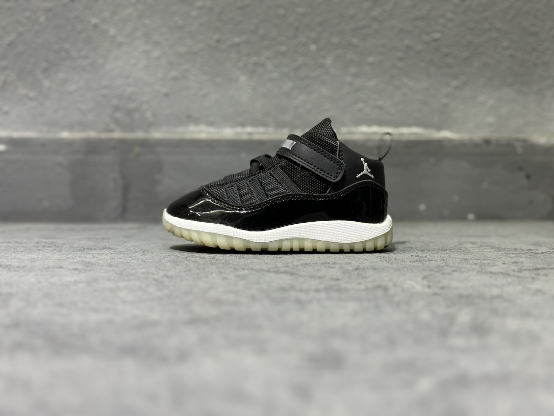 Basic Shoes