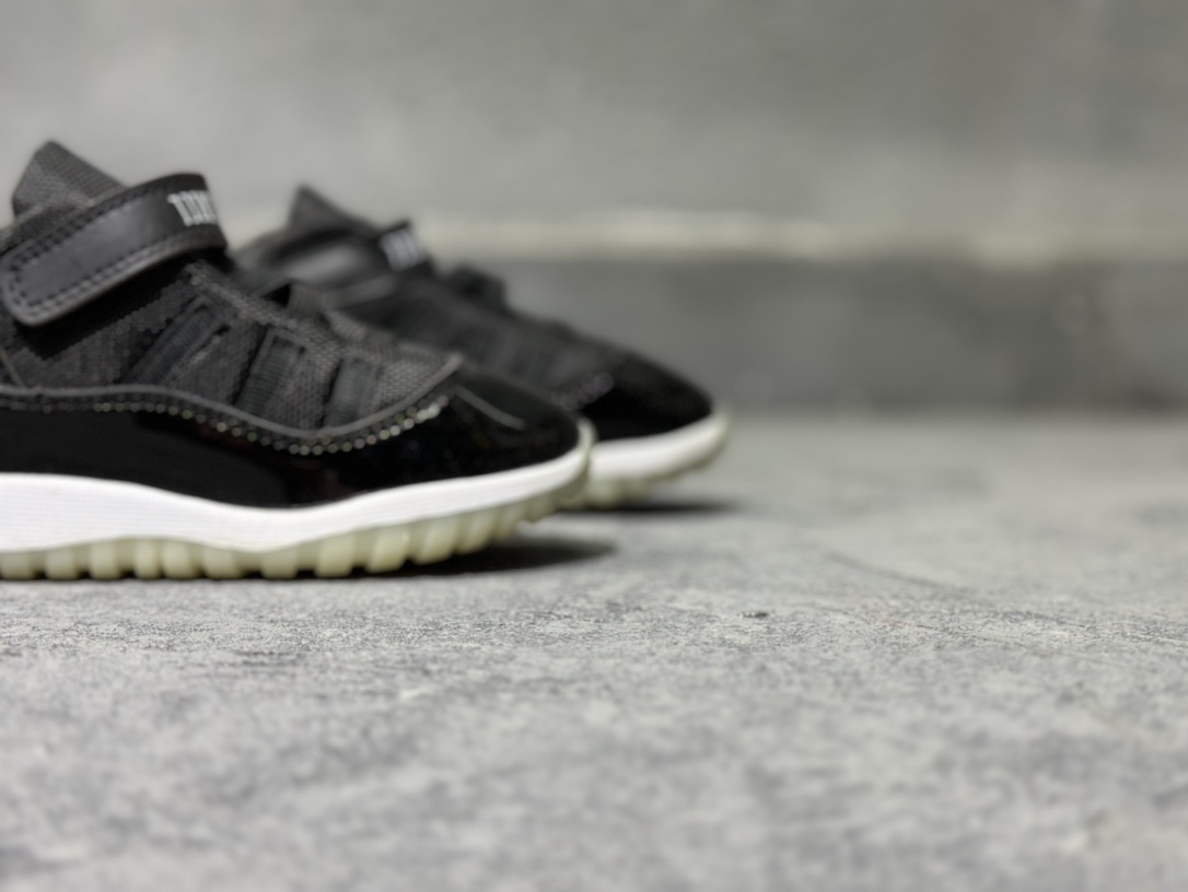 Basic Shoes