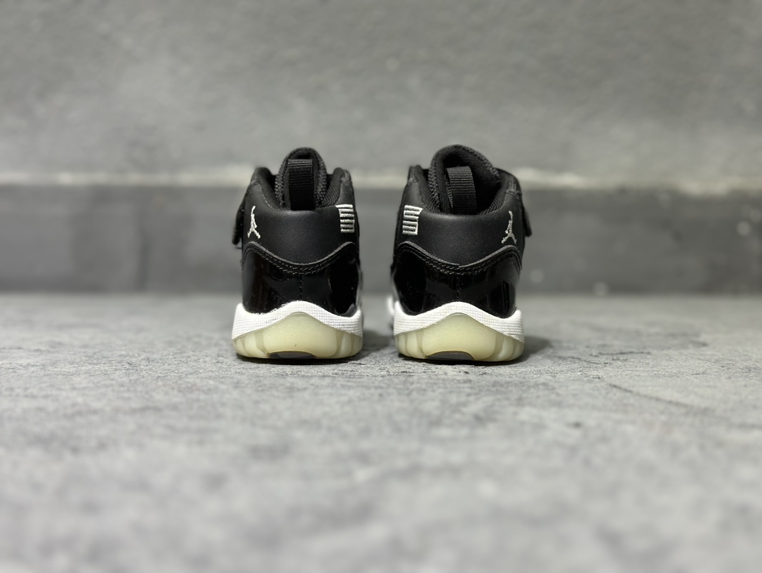 Basic Shoes