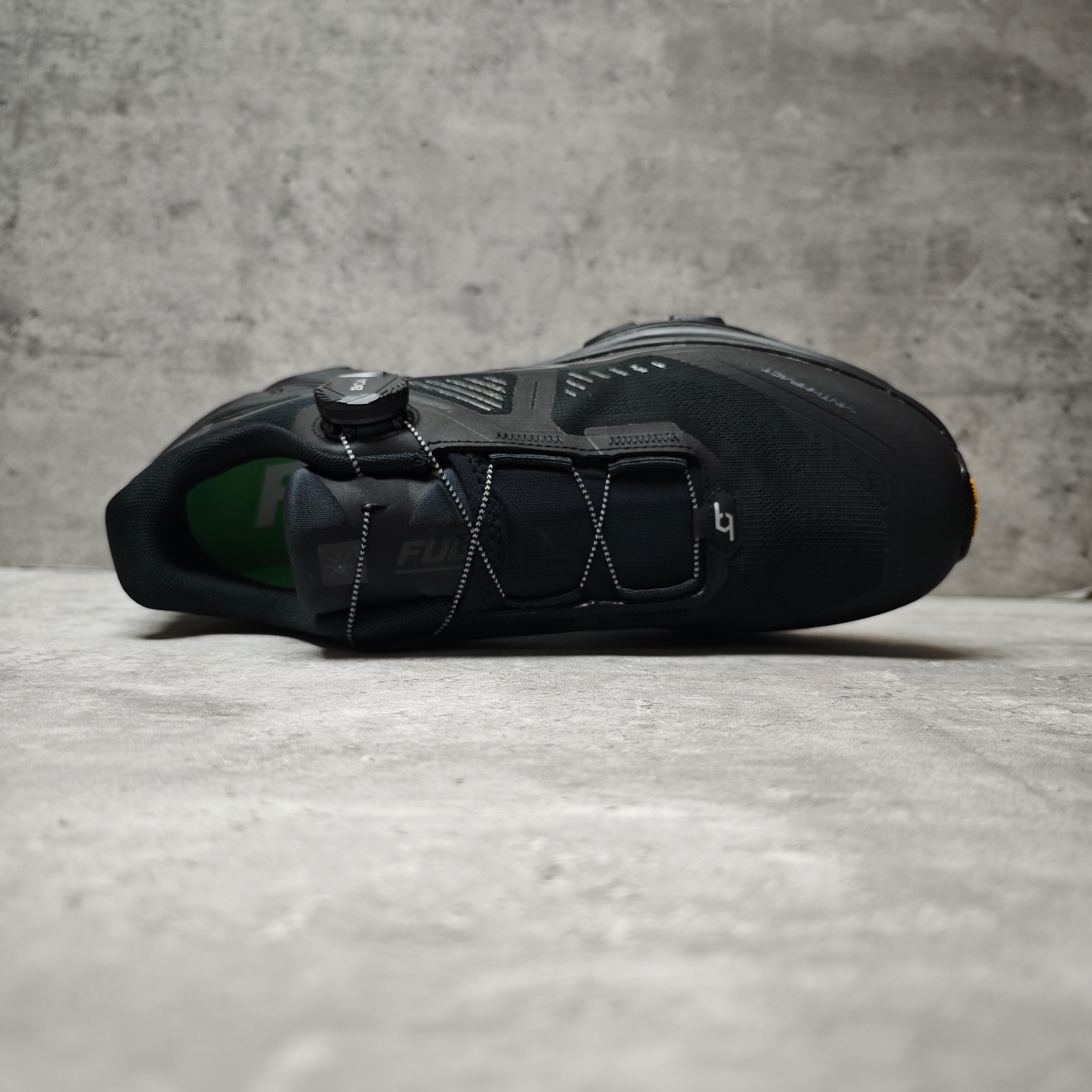 Basic Shoes Black L-s