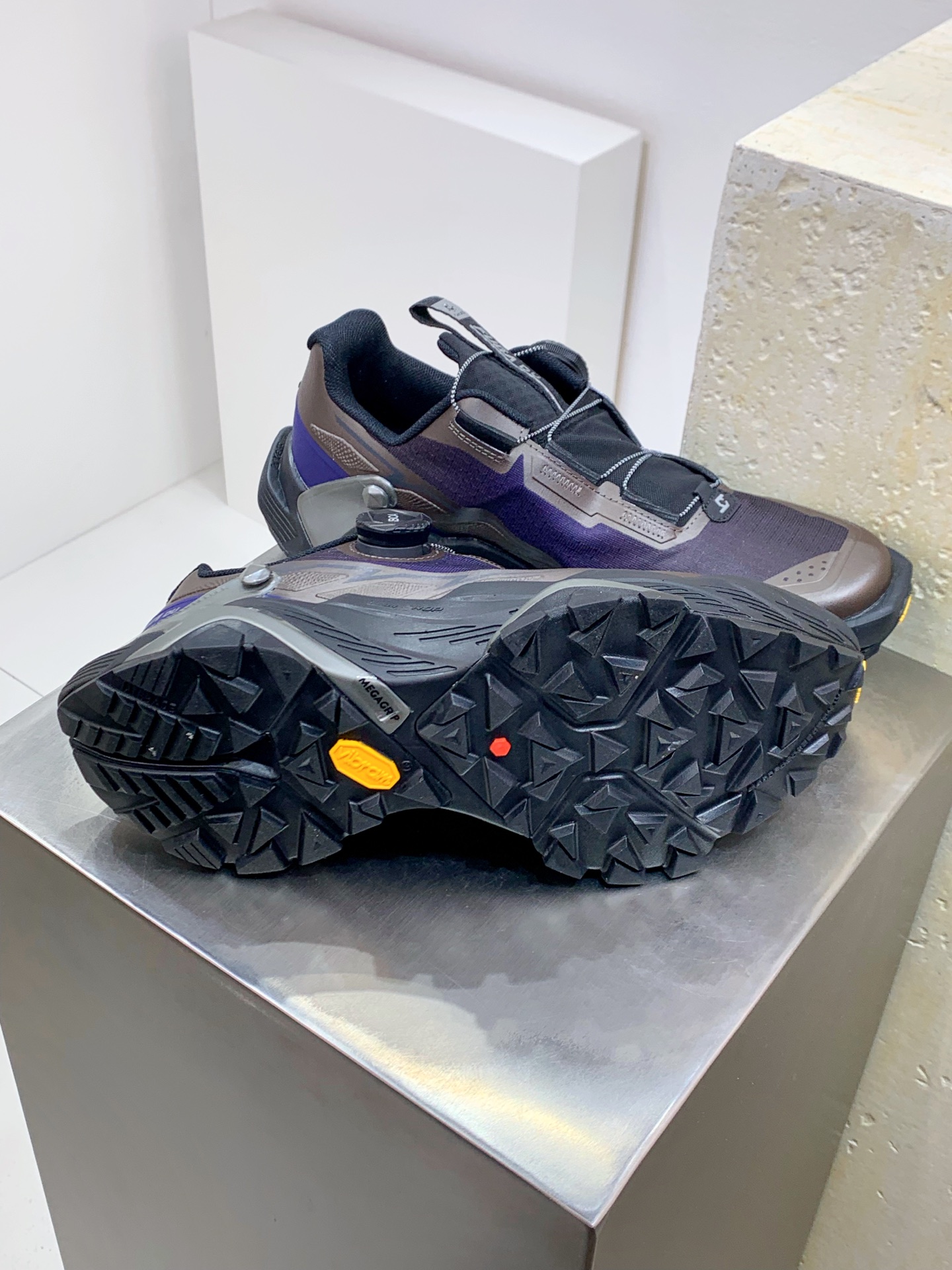 Male Running Shoes Shock Absorbing