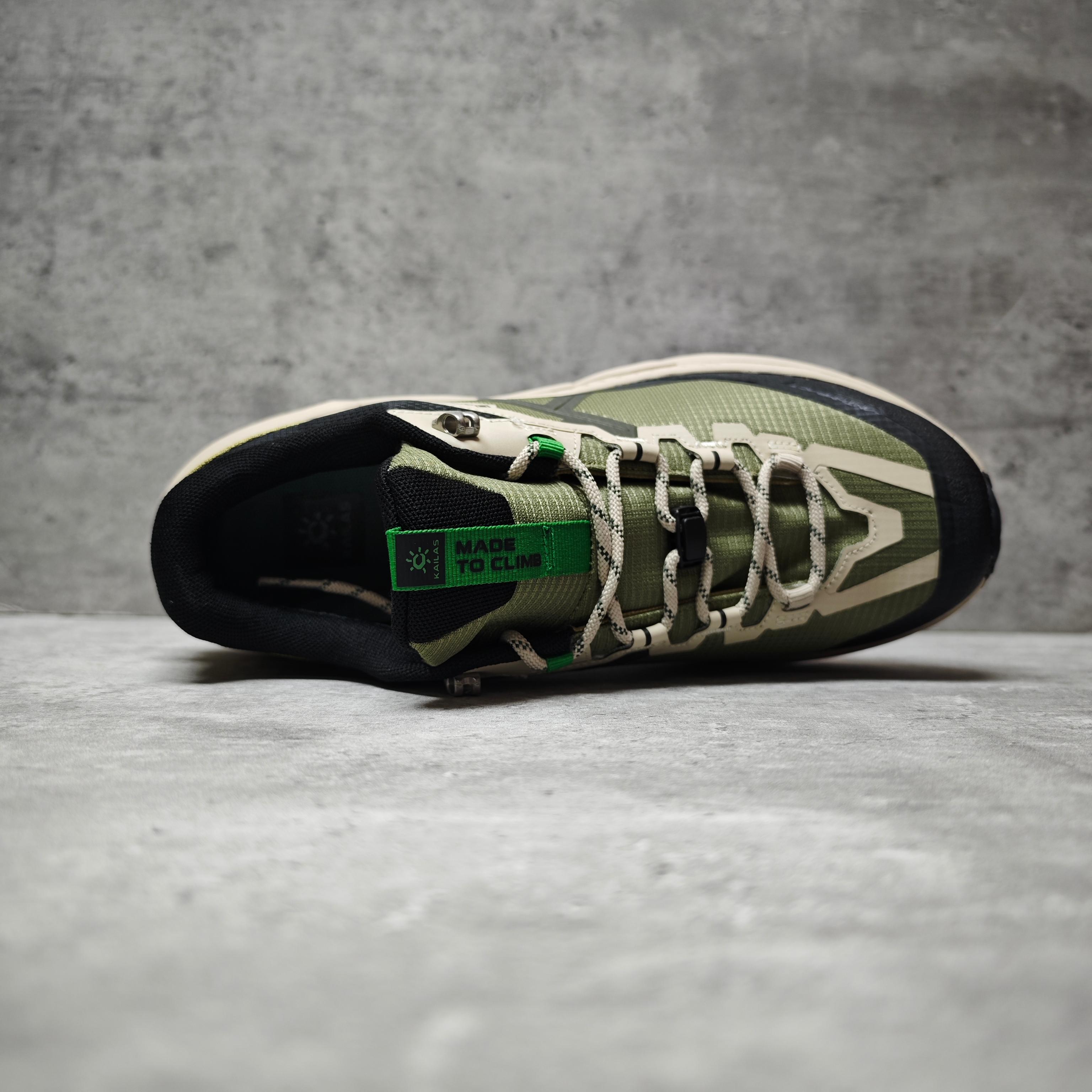 Basic Shoes Breathable L-s