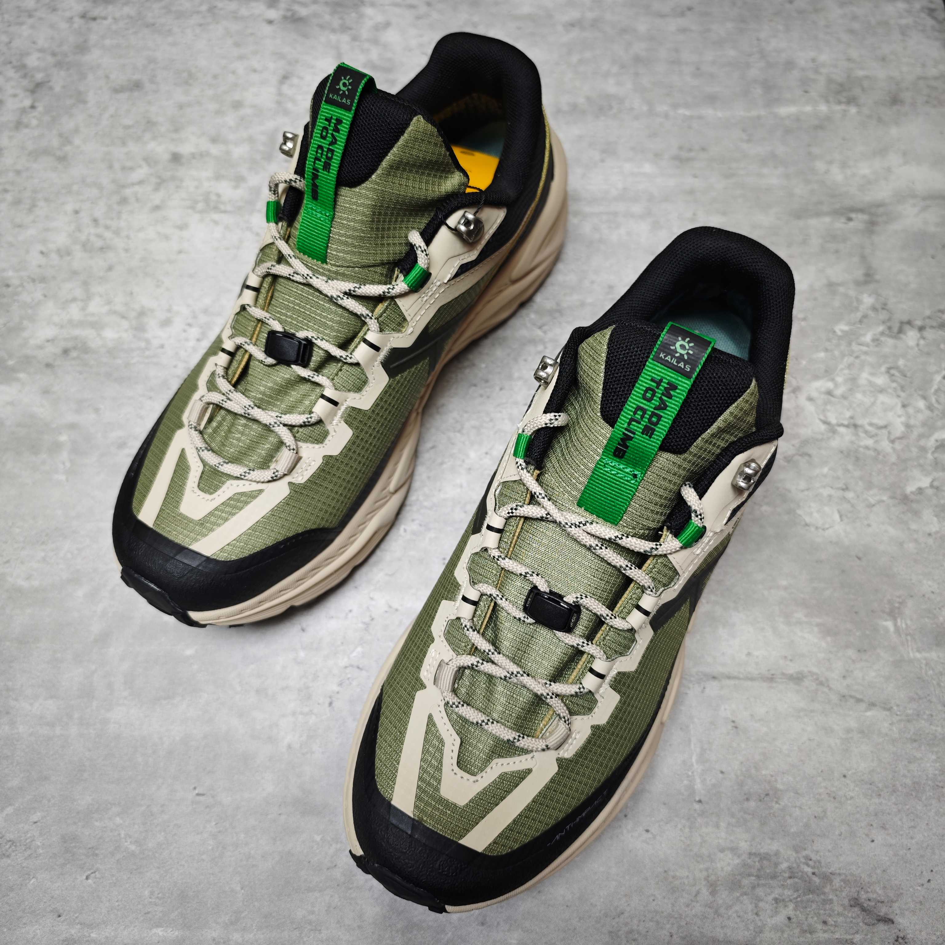 Basic Shoes Breathable L-s