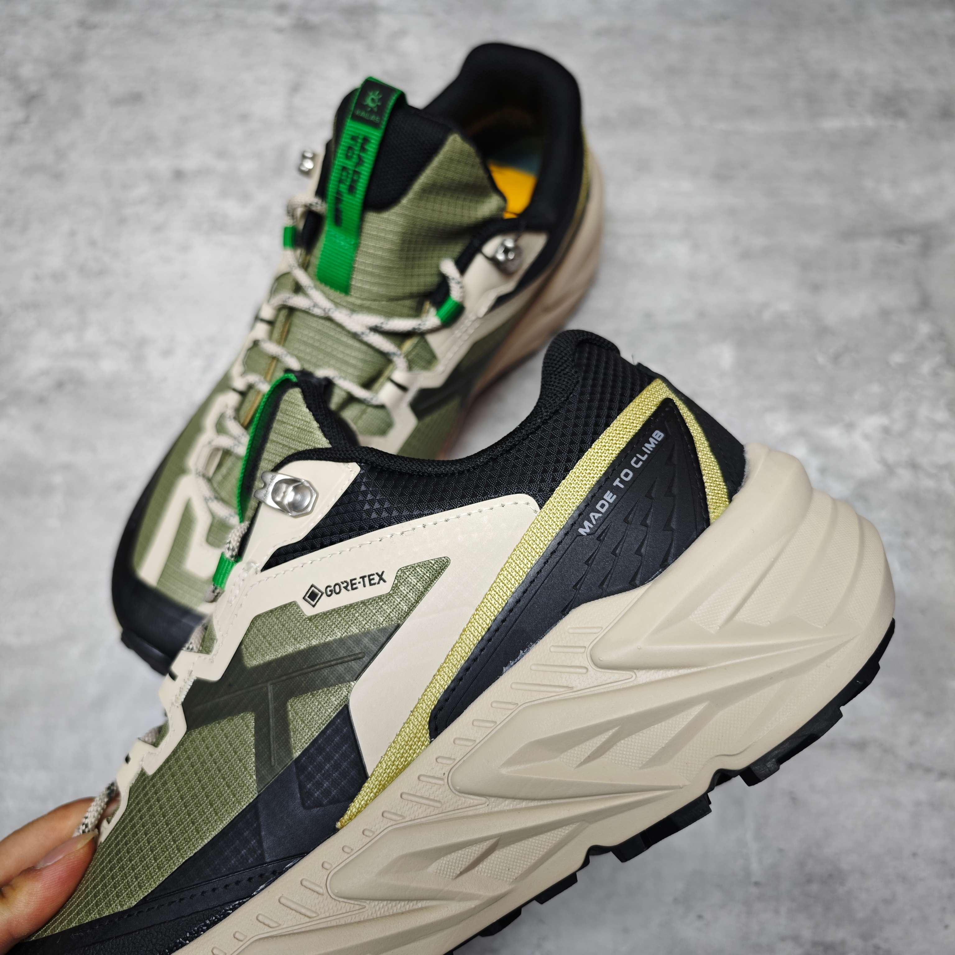 Basic Shoes Breathable L-s