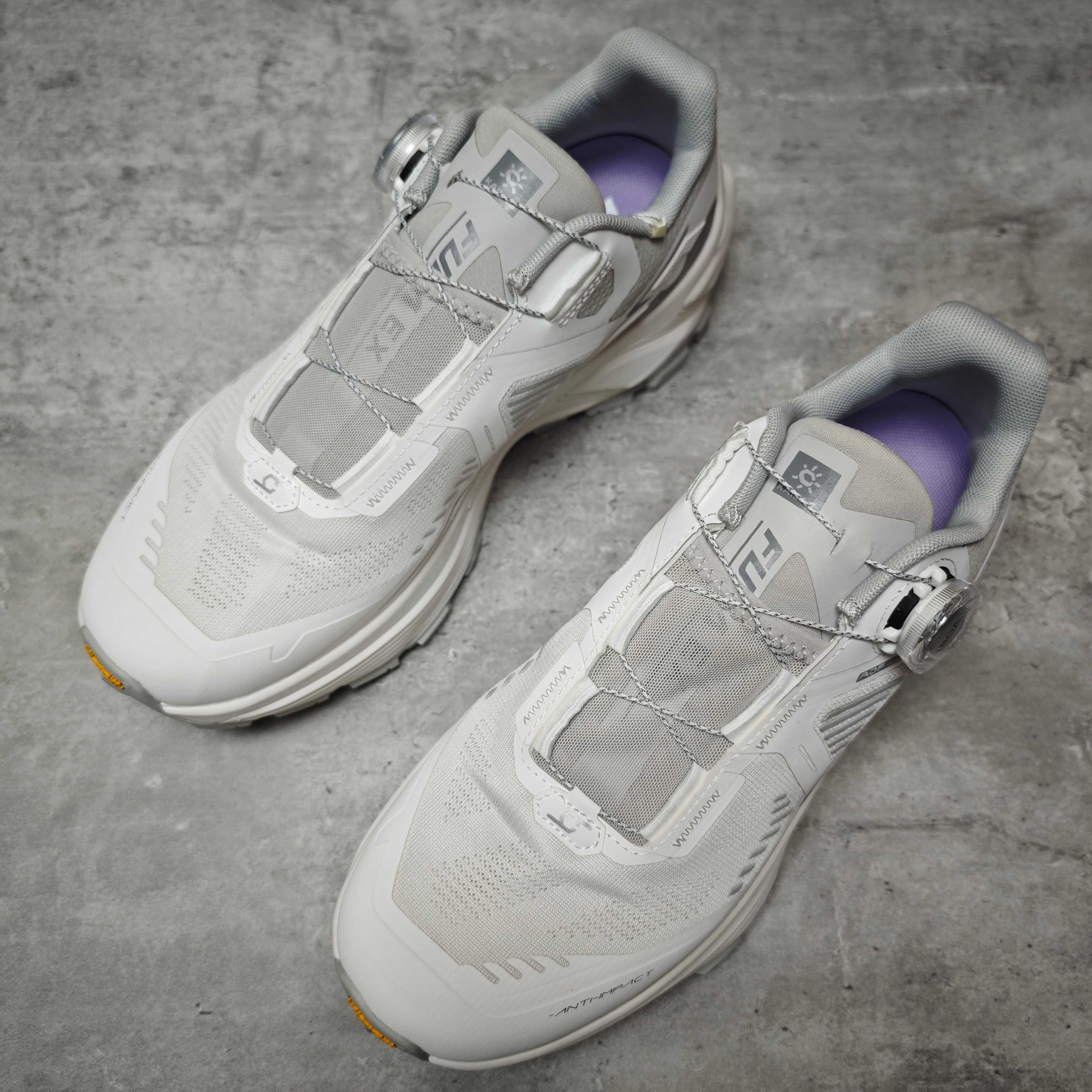 Basic Shoes White L-s