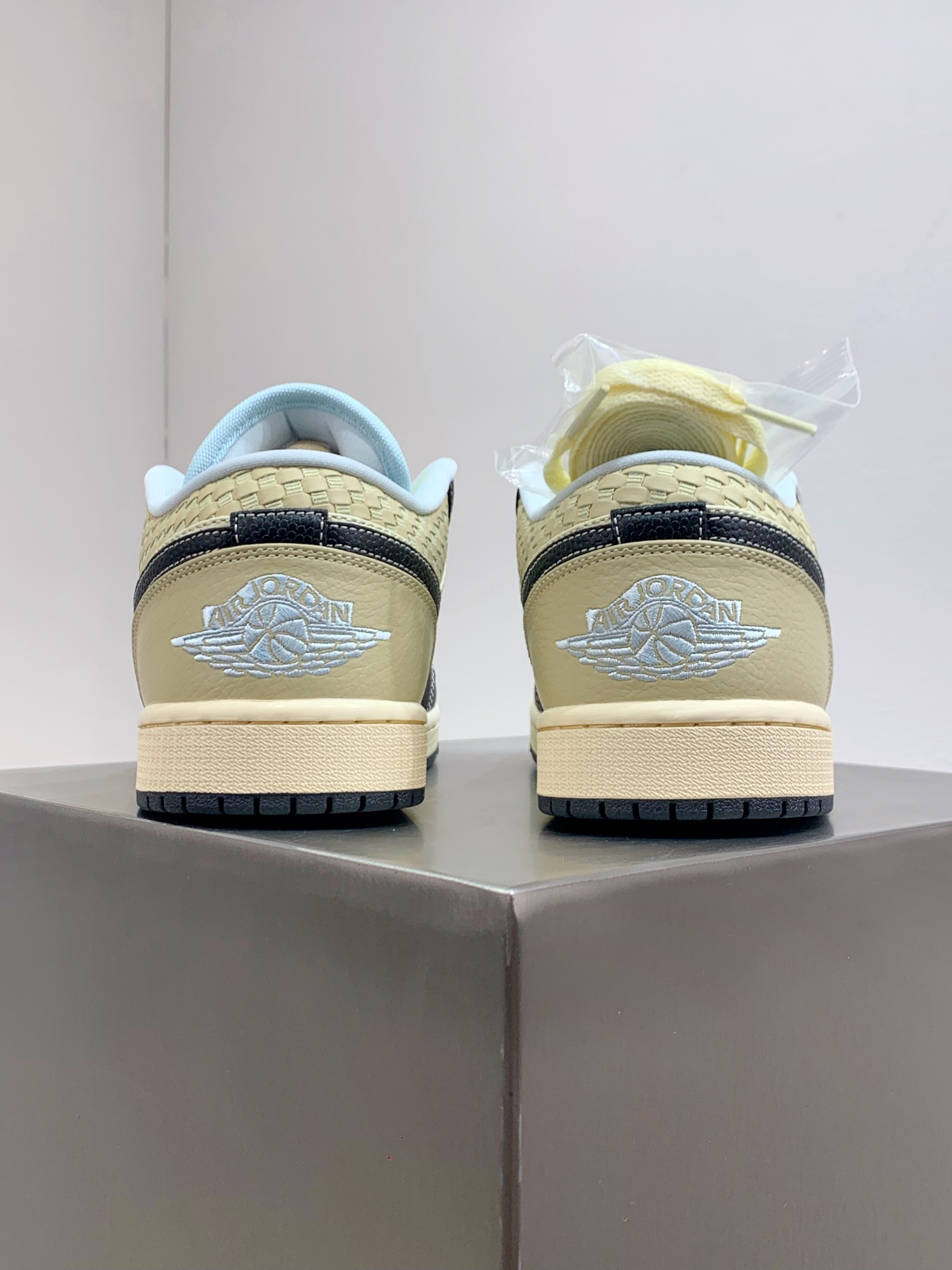 Jordan Nike Basic Shoes L-s