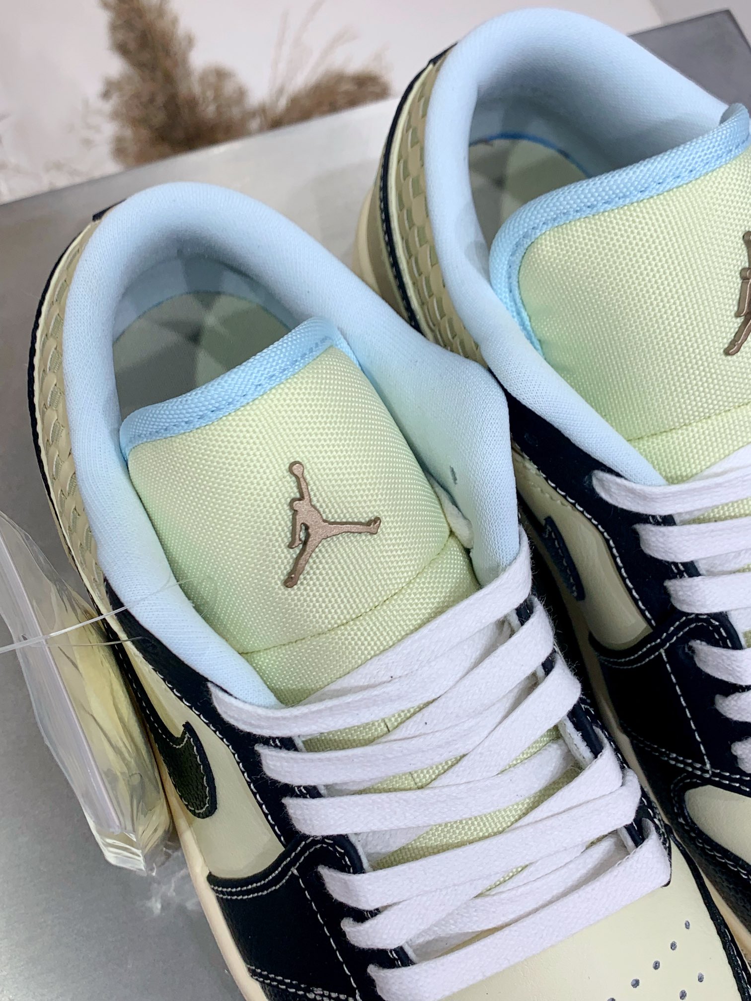 Jordan Nike Basic Shoes L-s