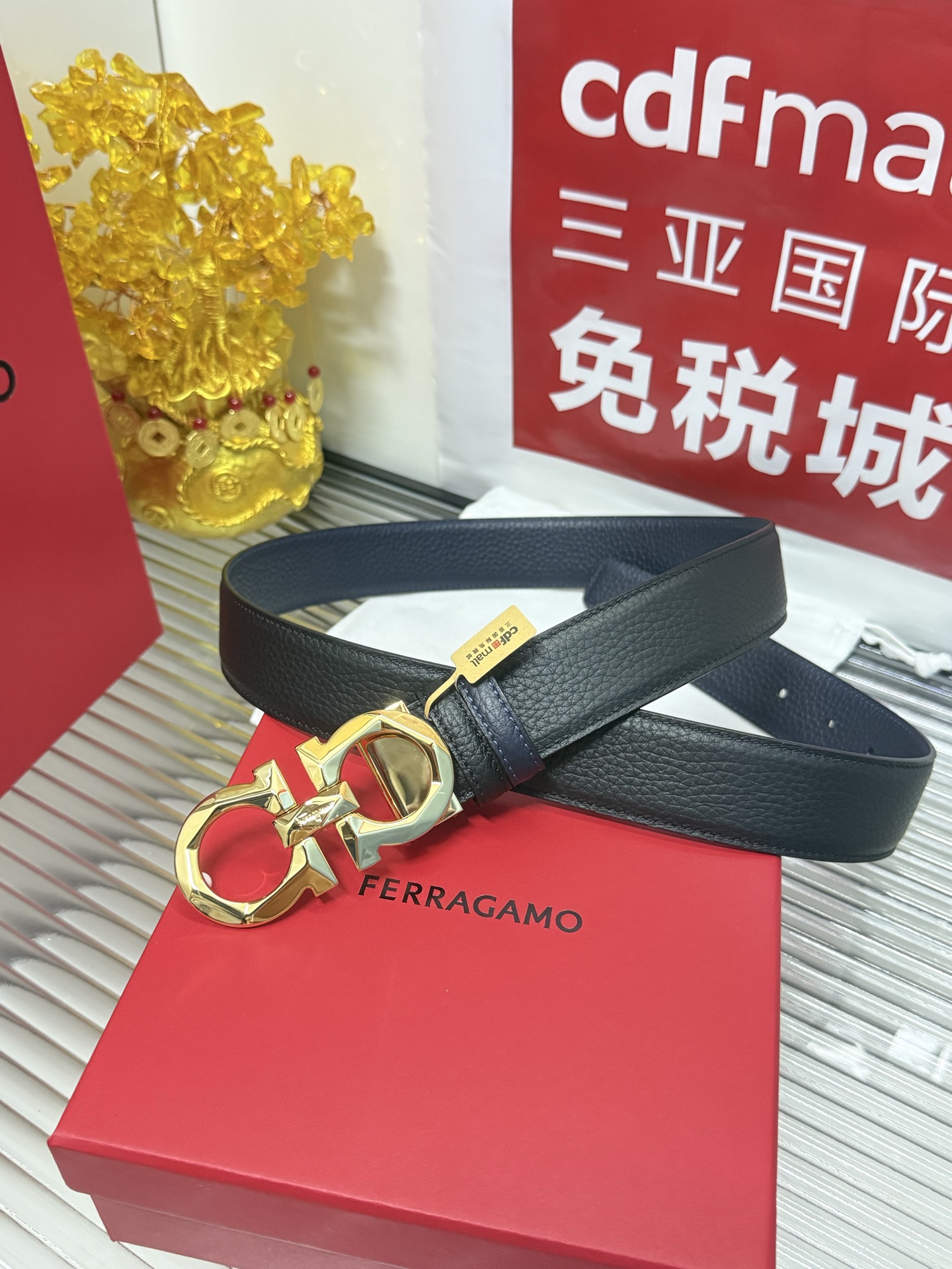Ferragamo Basic Shoes M