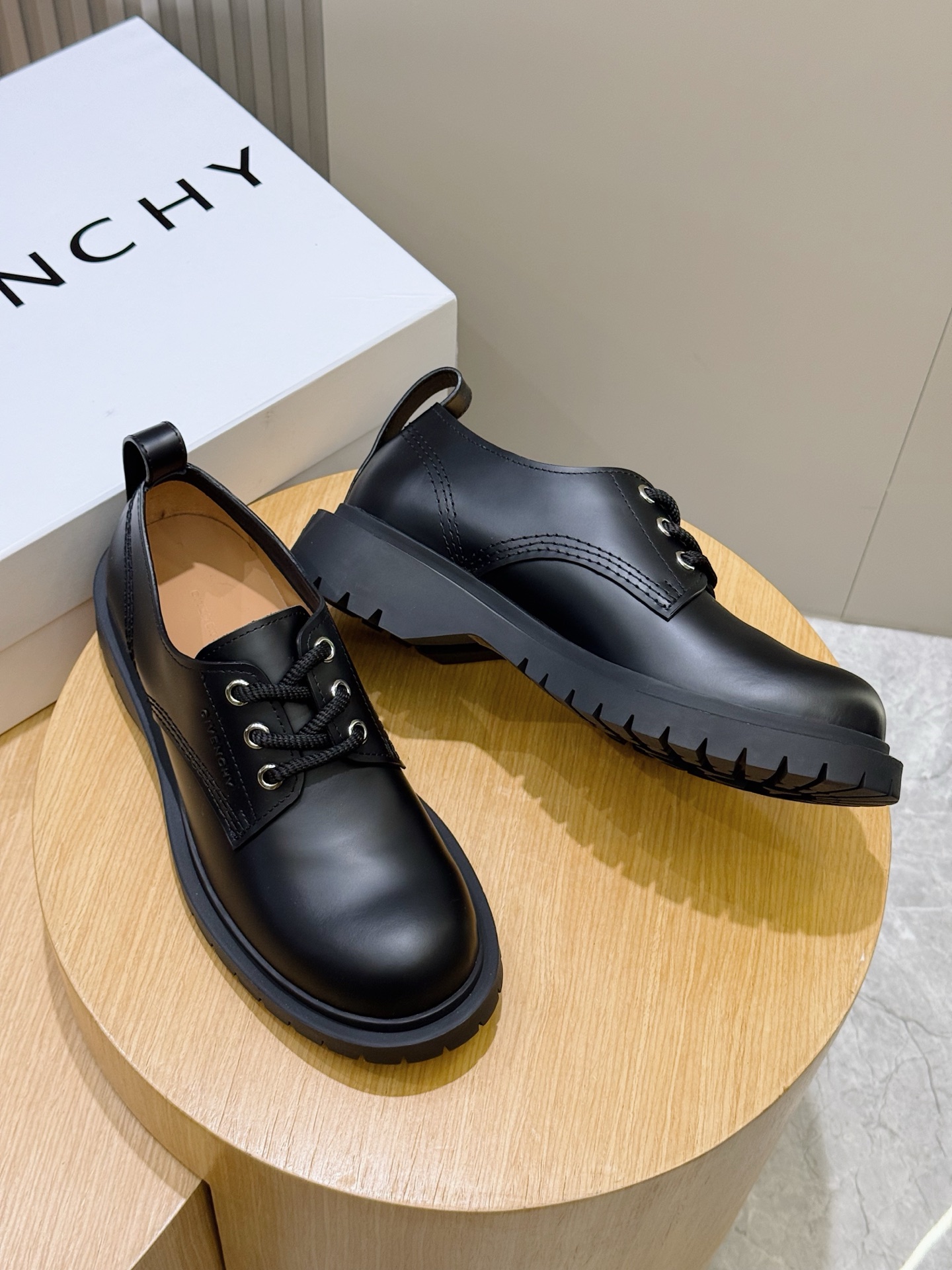 Givenchy Leather Shoes Cow Leather L-s