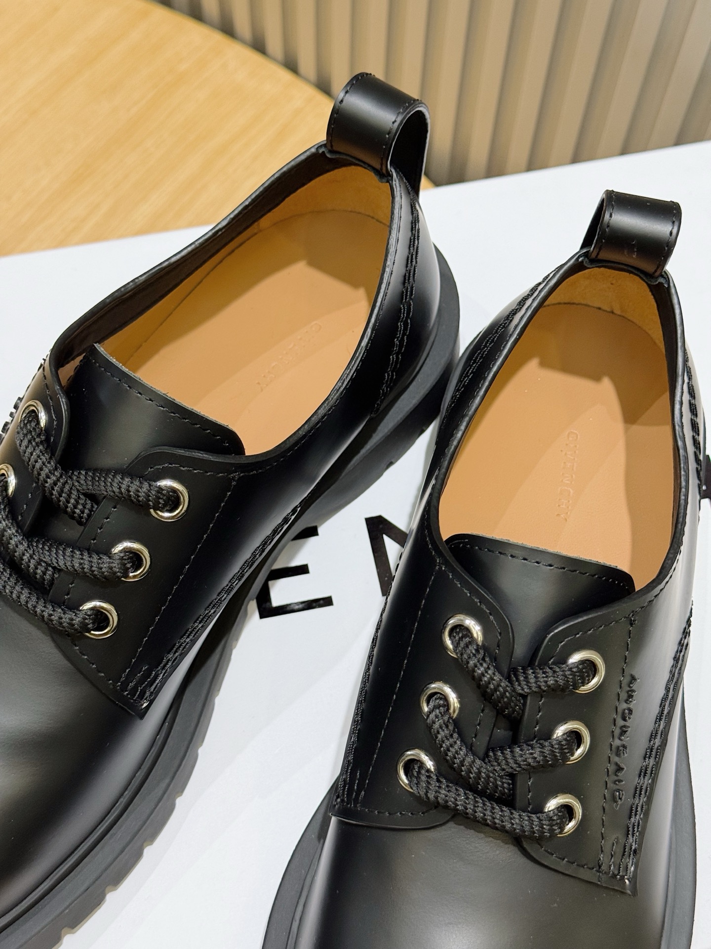 Givenchy Leather Shoes Cow Leather L-s