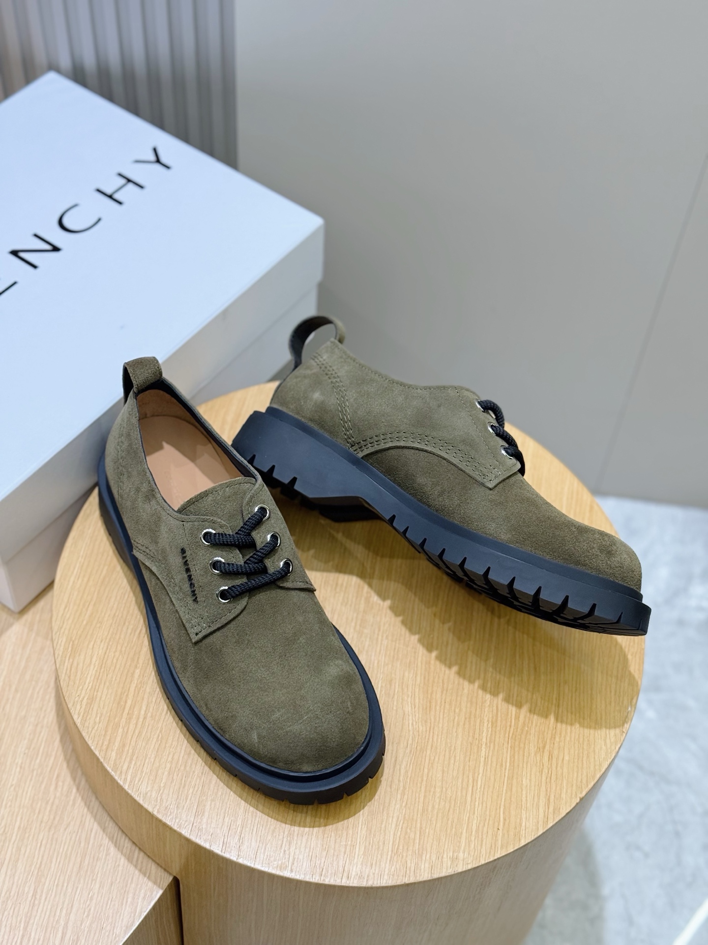 Givenchy Leather Shoes Cow Leather L-s