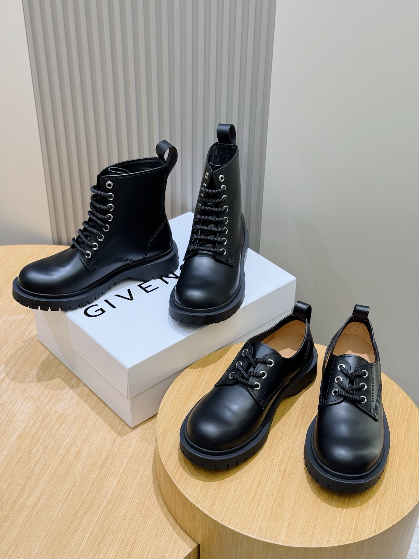 Givenchy Leather Shoes Cow Leather L-s