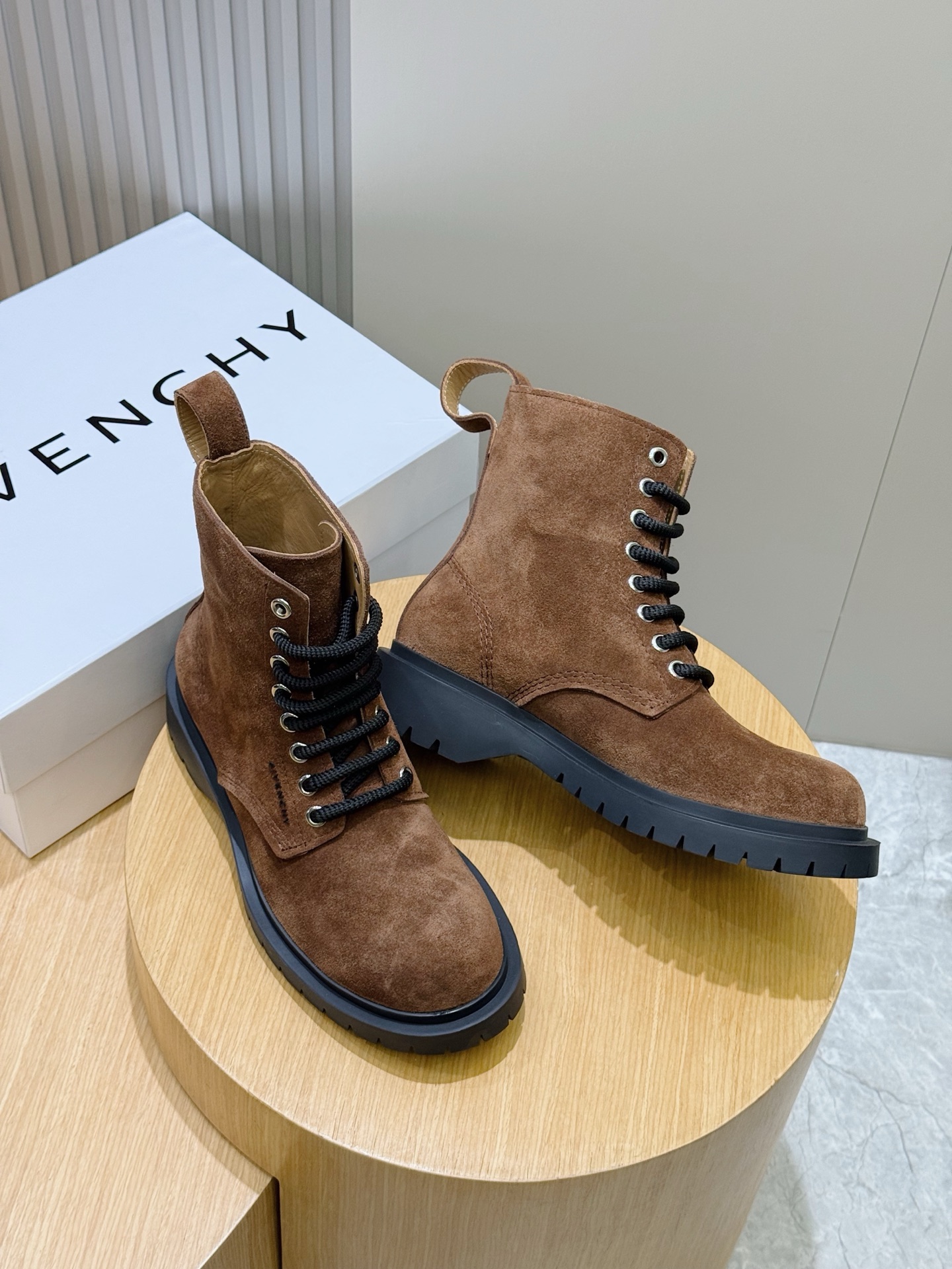 Givenchy Leather Shoes Cow Leather L-s
