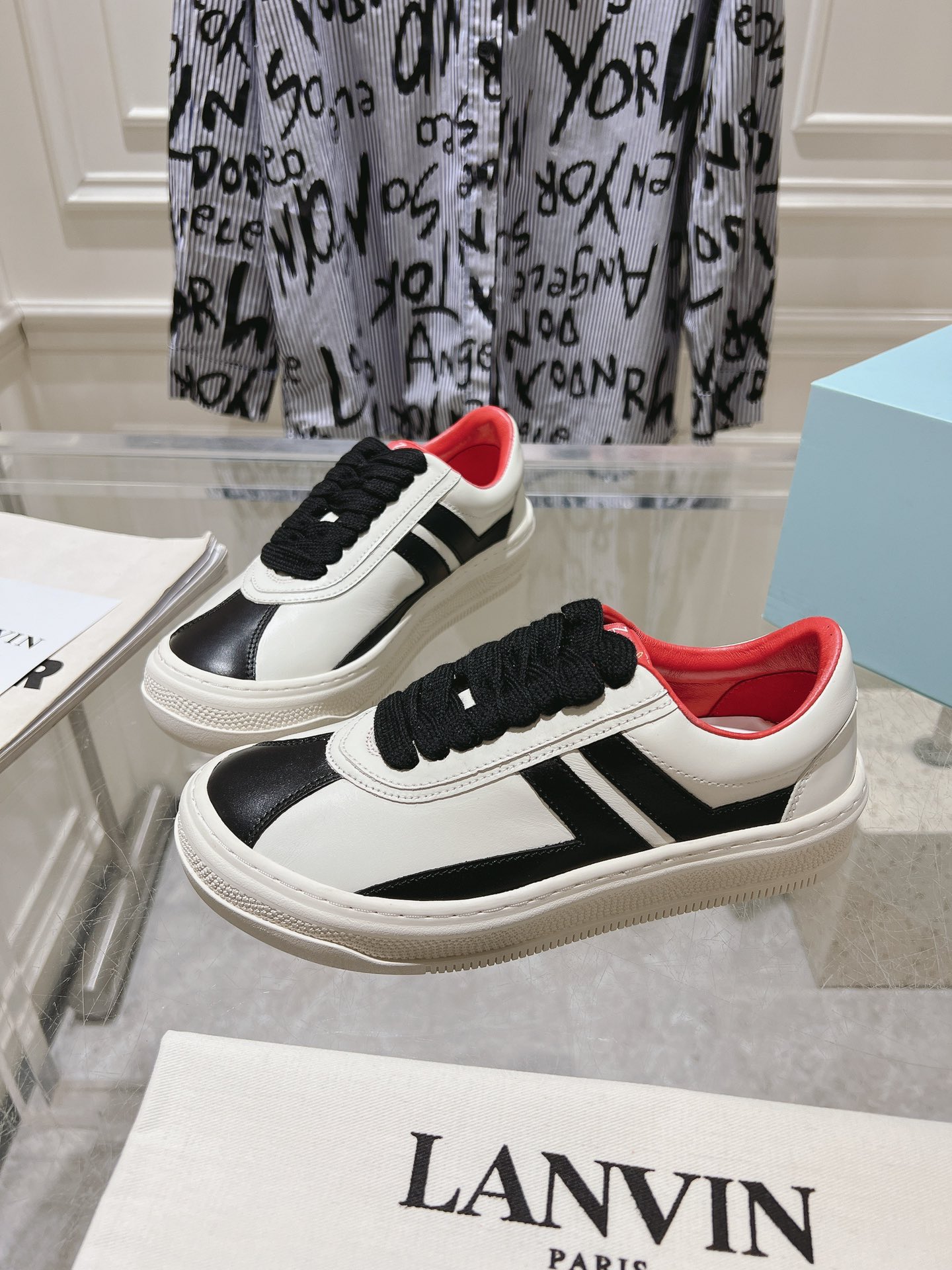 Male Sneakers L