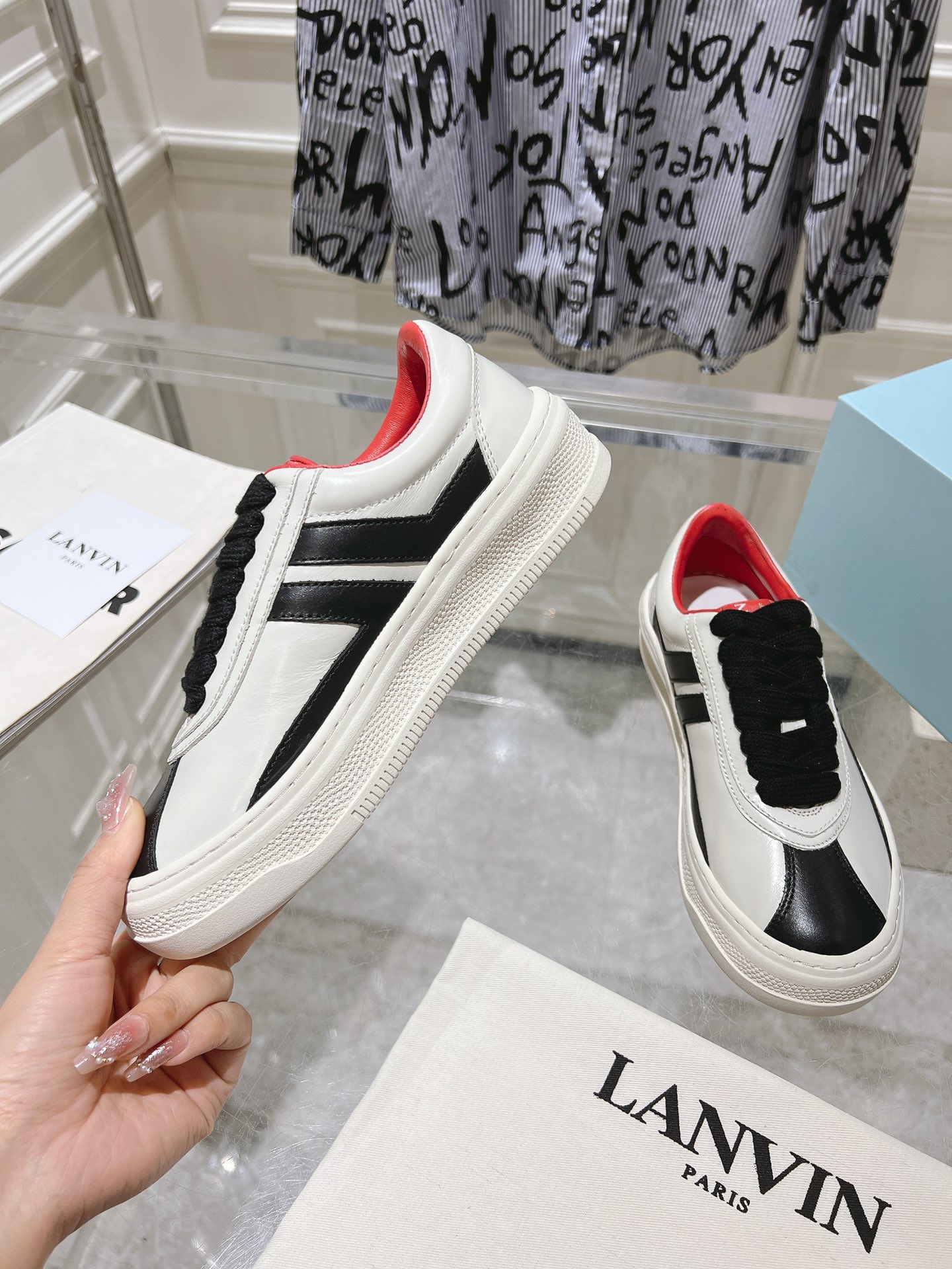 Male Sneakers L