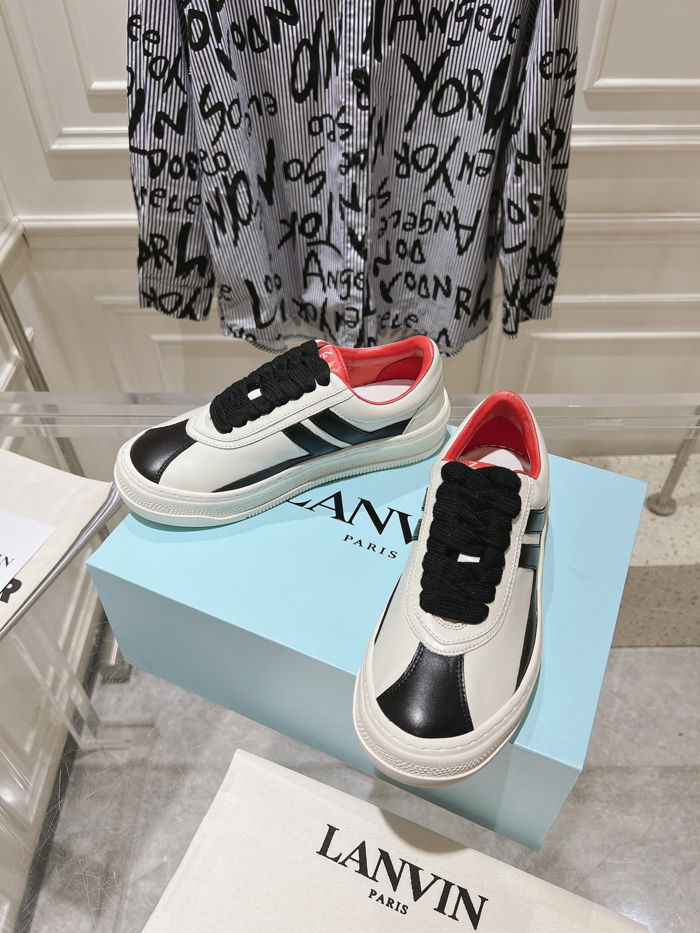 Male Sneakers L
