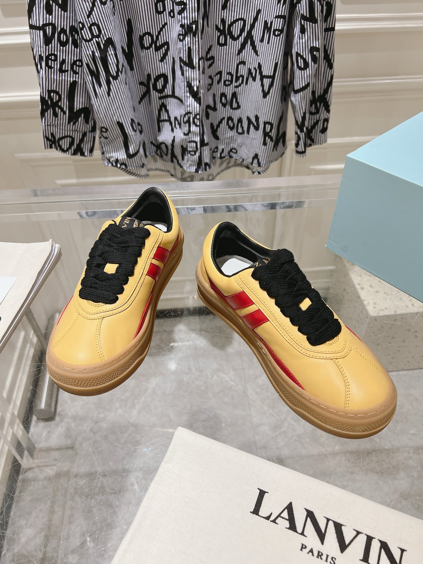 Male Sneakers L