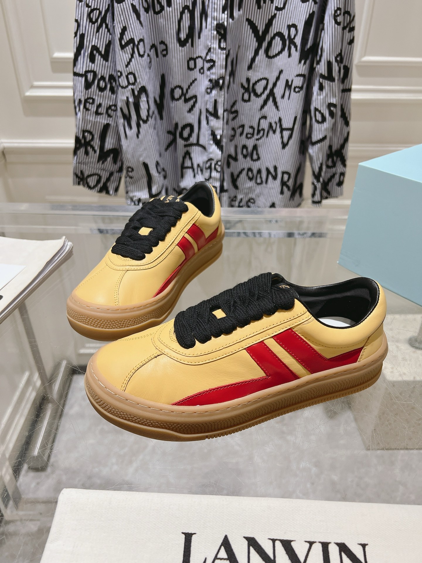 Male Sneakers L