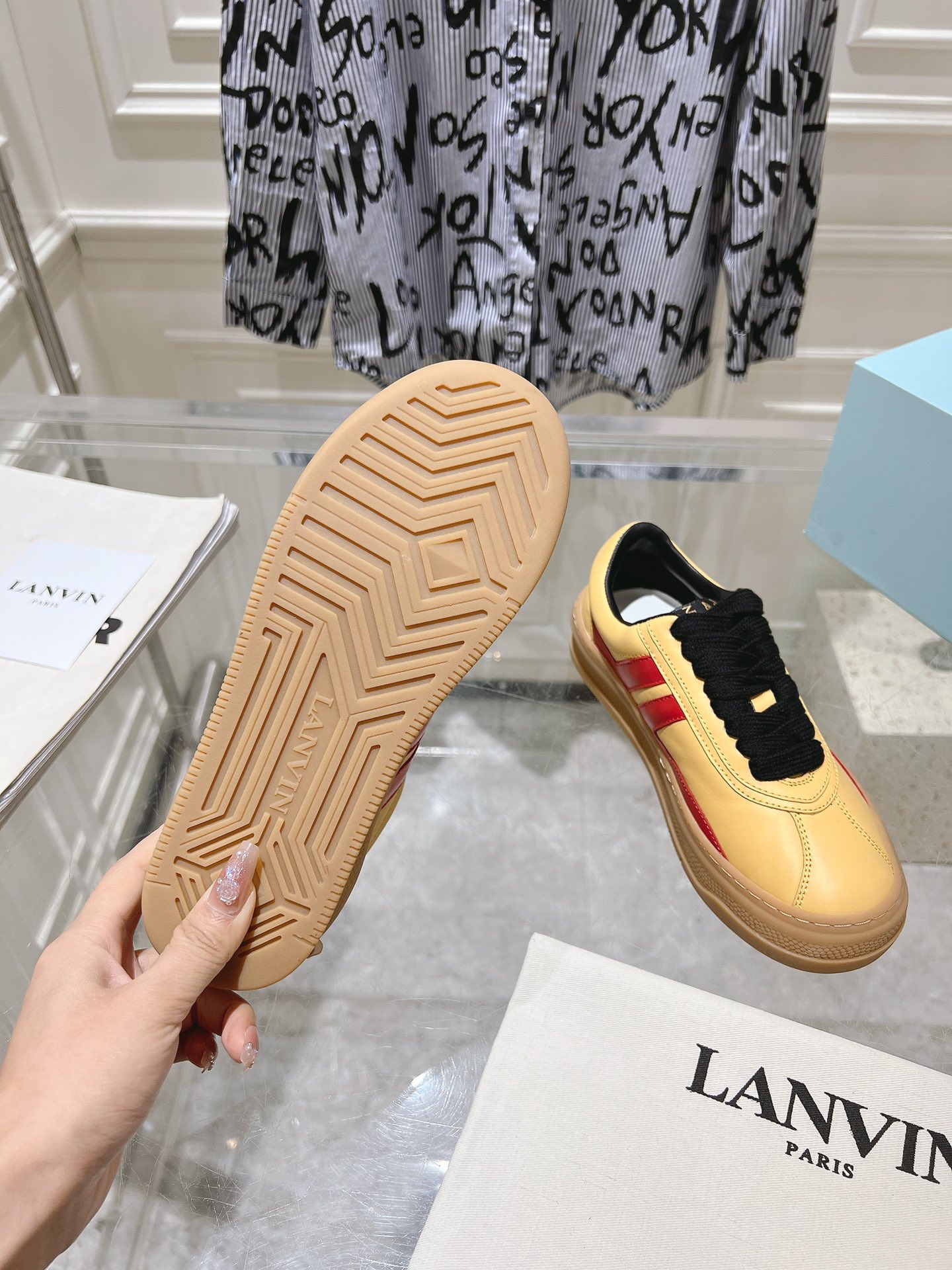 Male Sneakers L