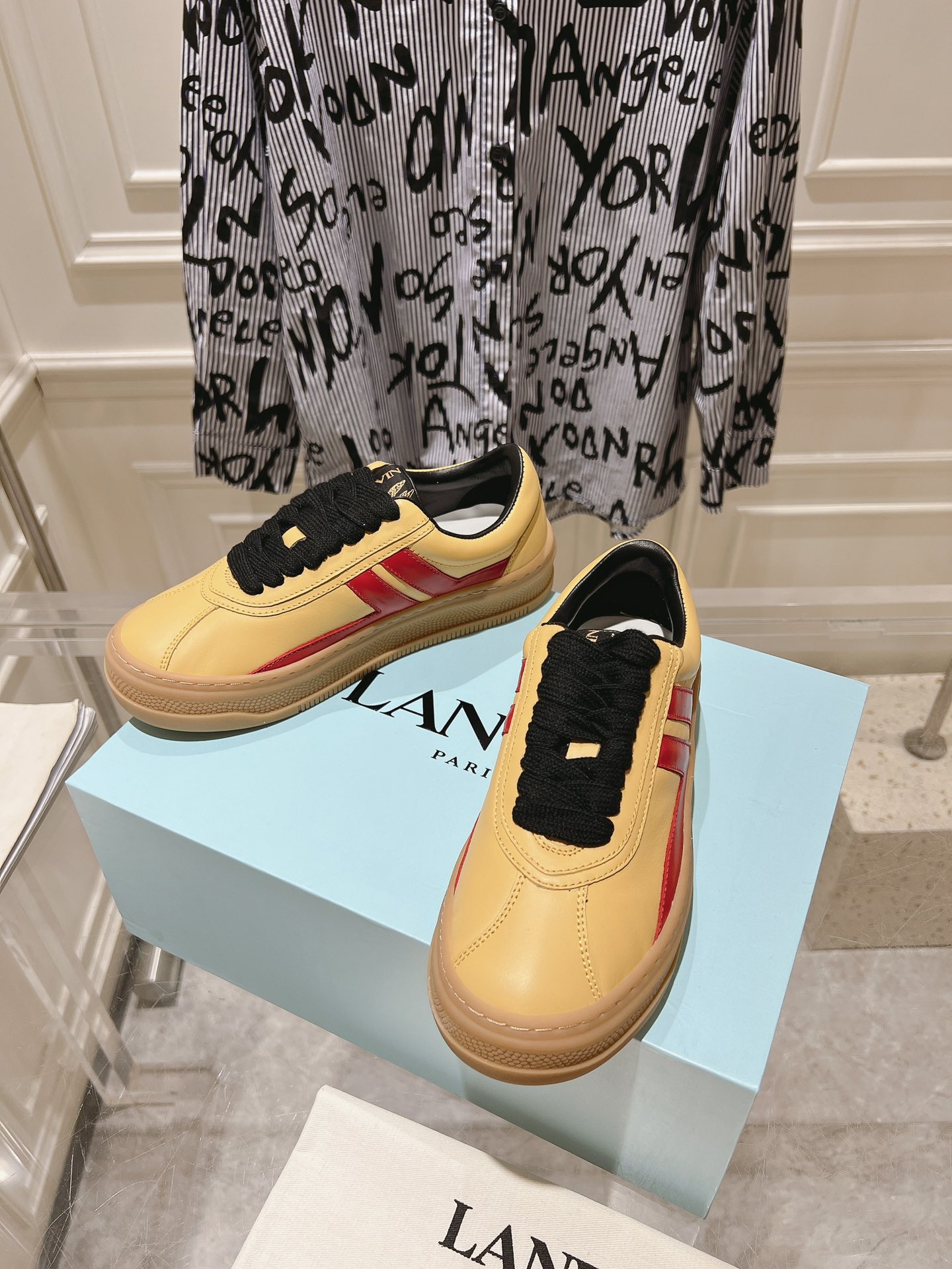 Male Sneakers L