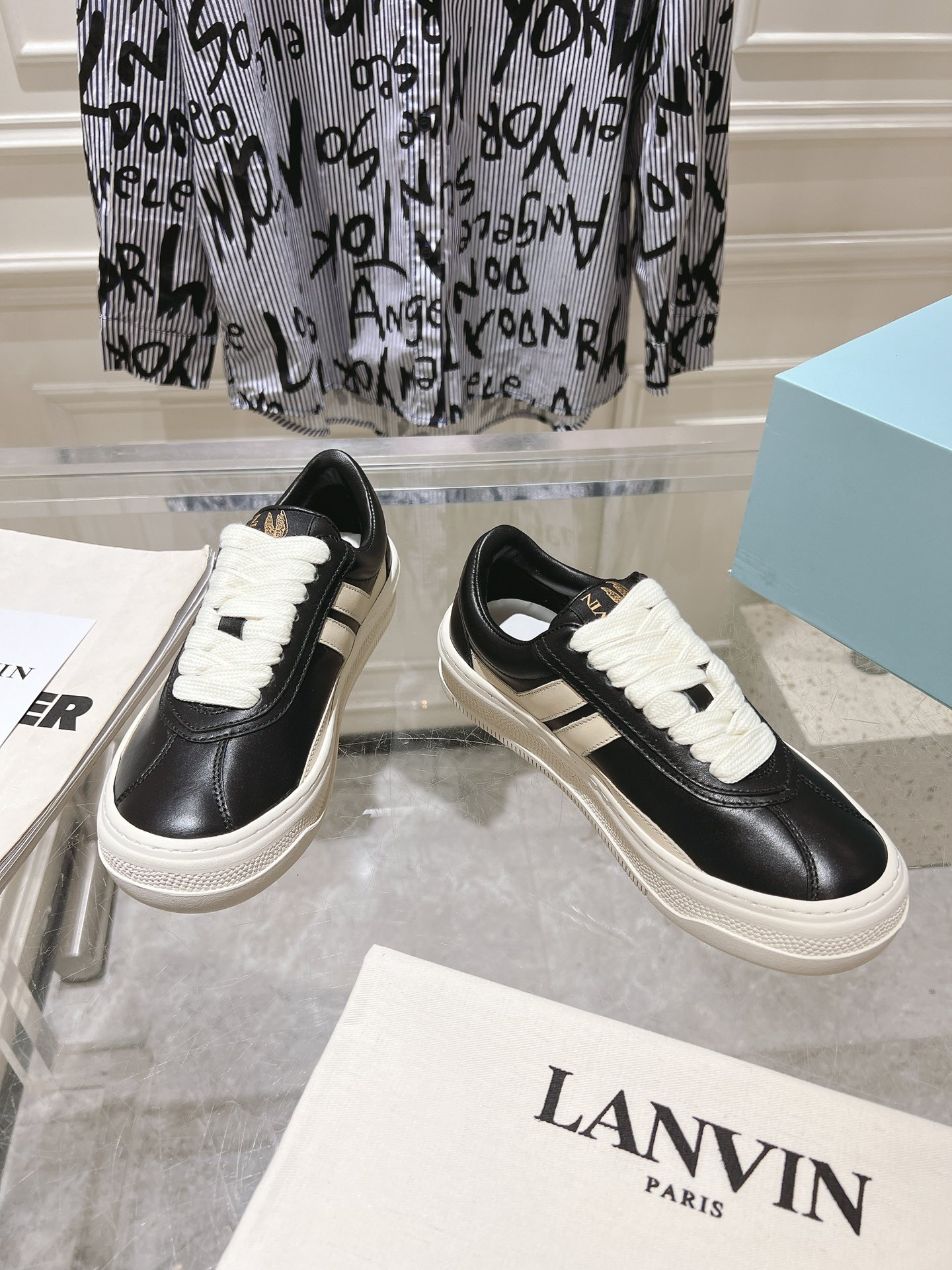 Male Sneakers L