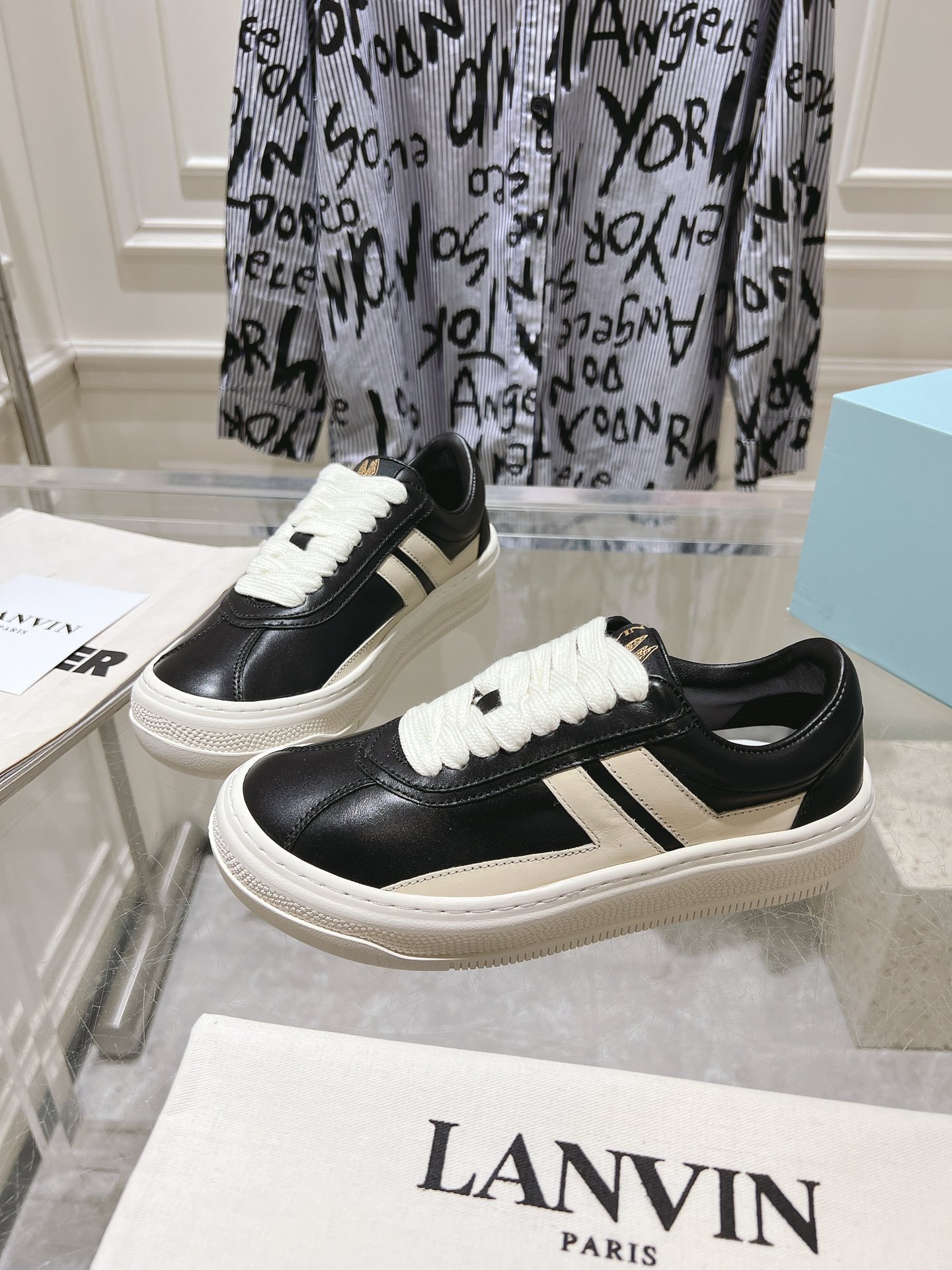 Male Sneakers L
