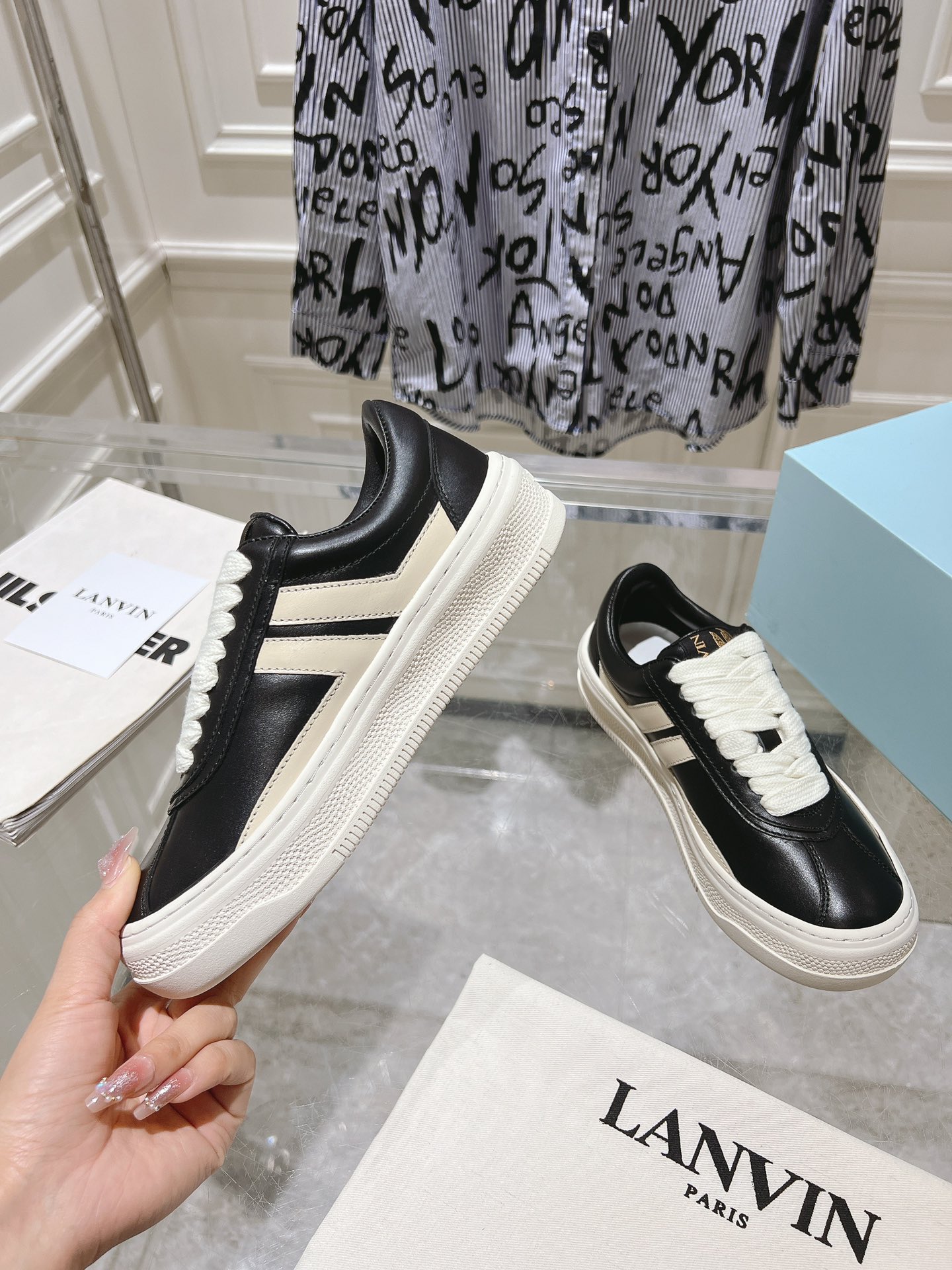 Male Sneakers L