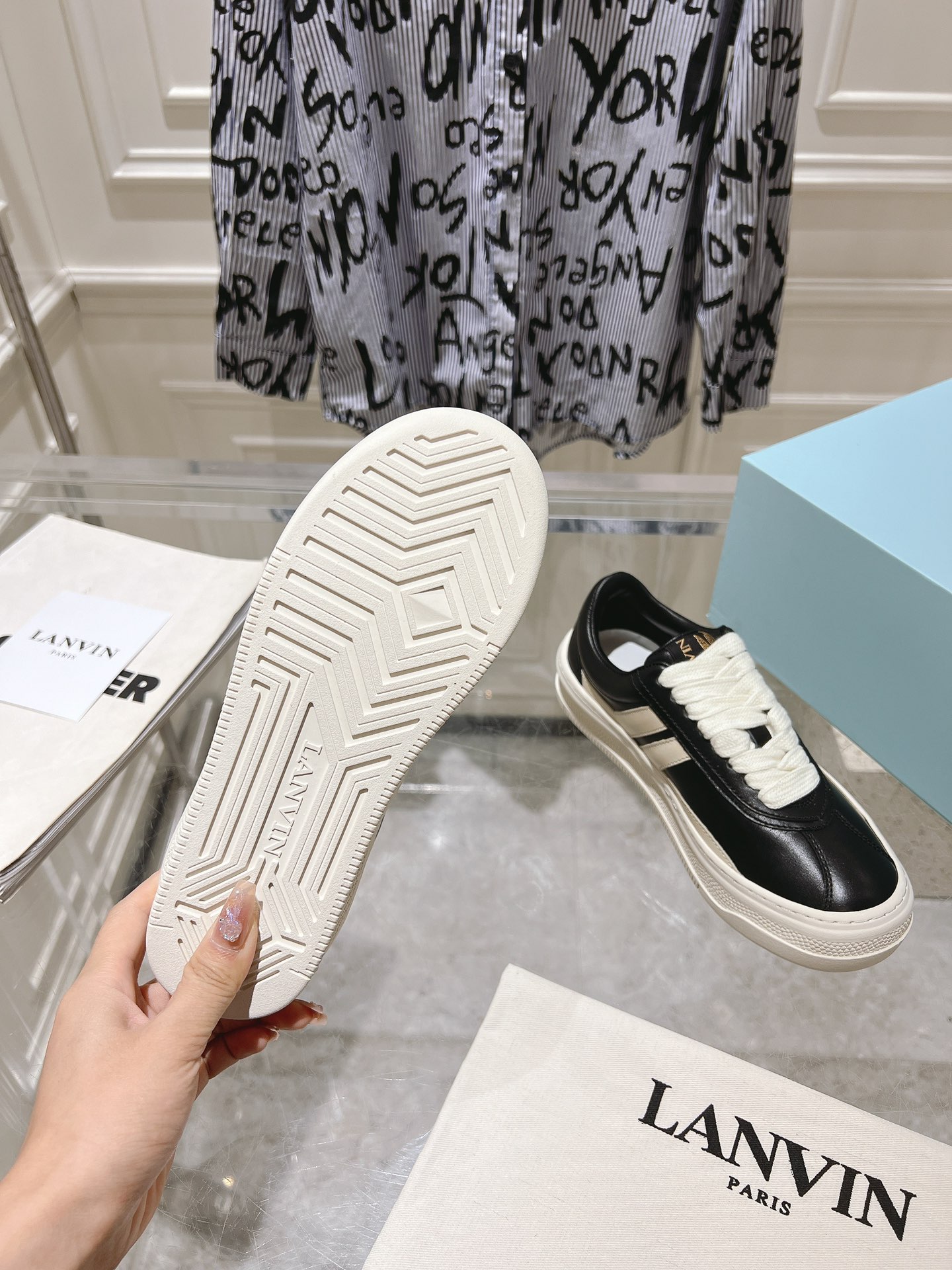 Male Sneakers L