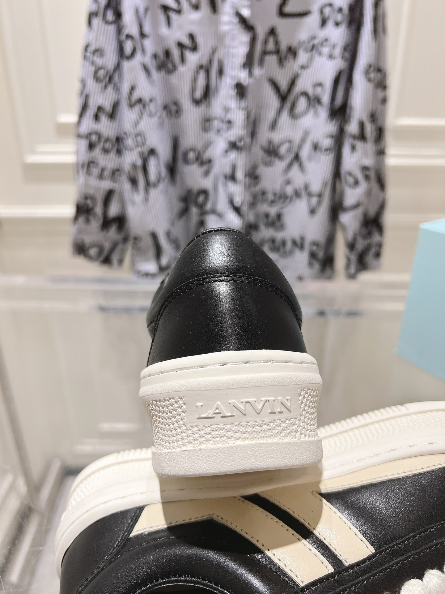 Male Sneakers L