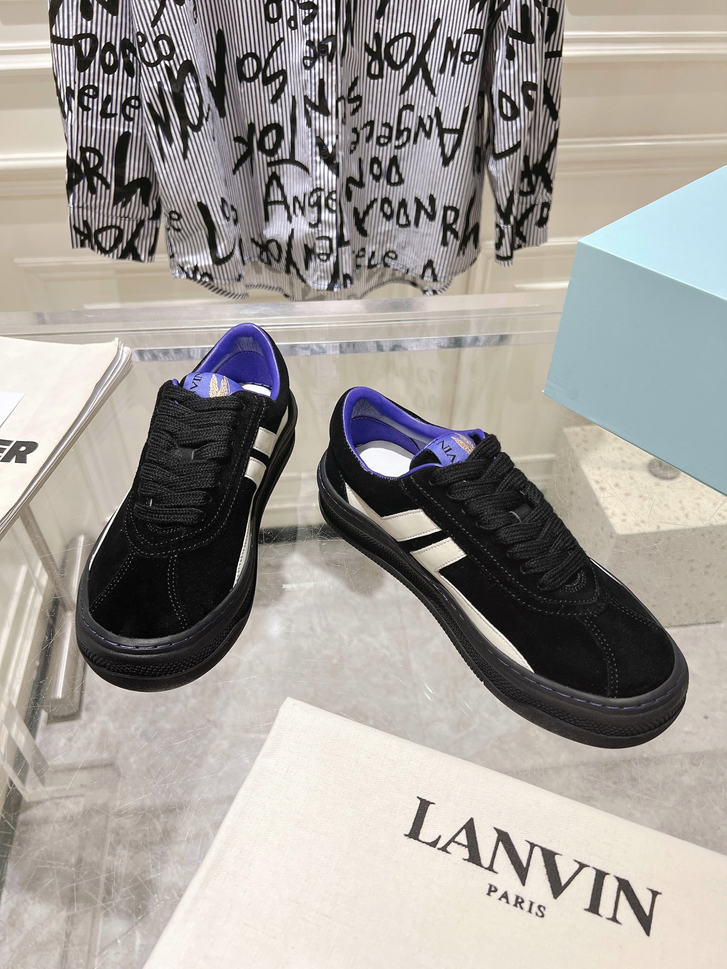 Male Sneakers L