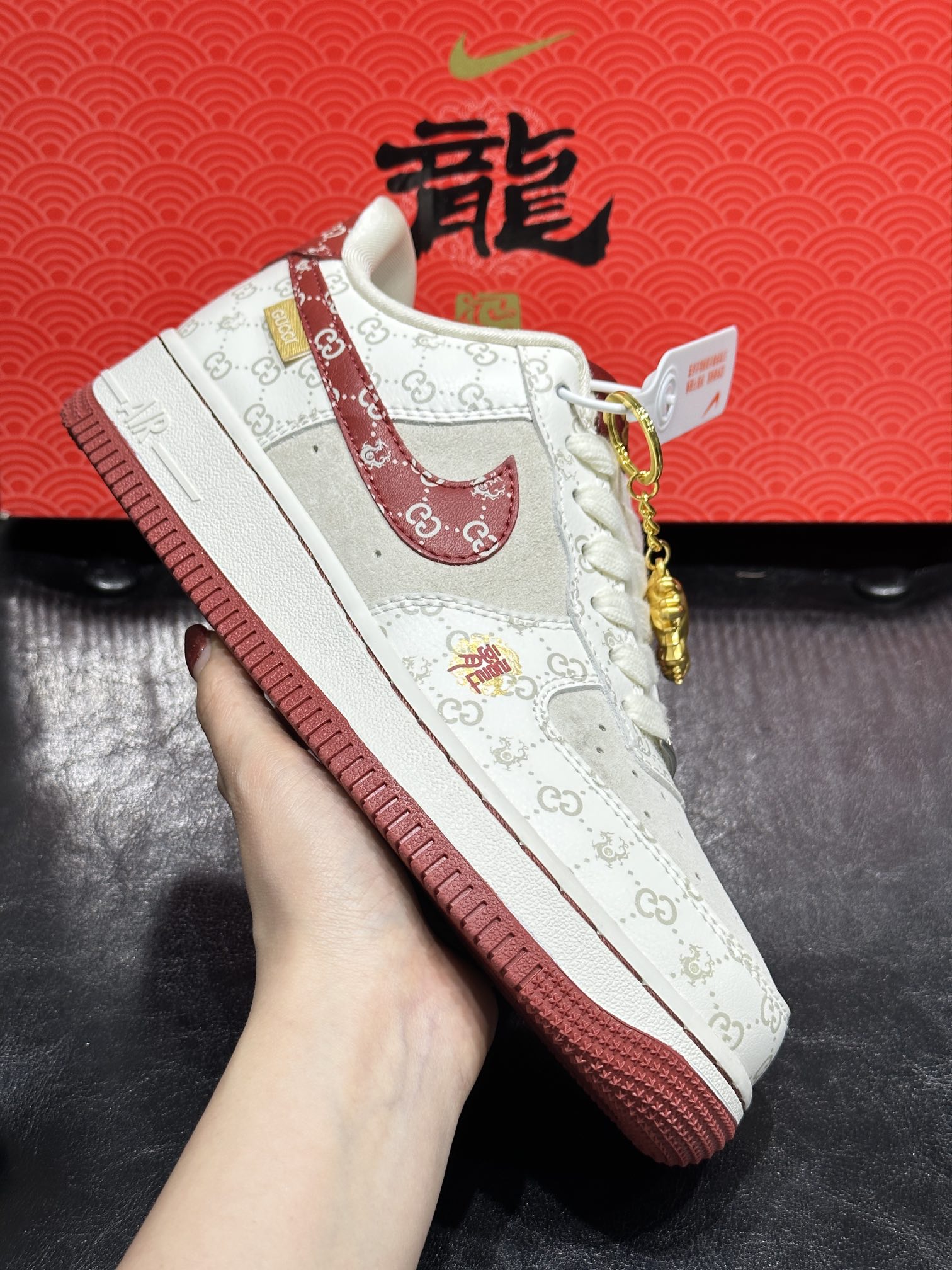 Nike Sneakers L