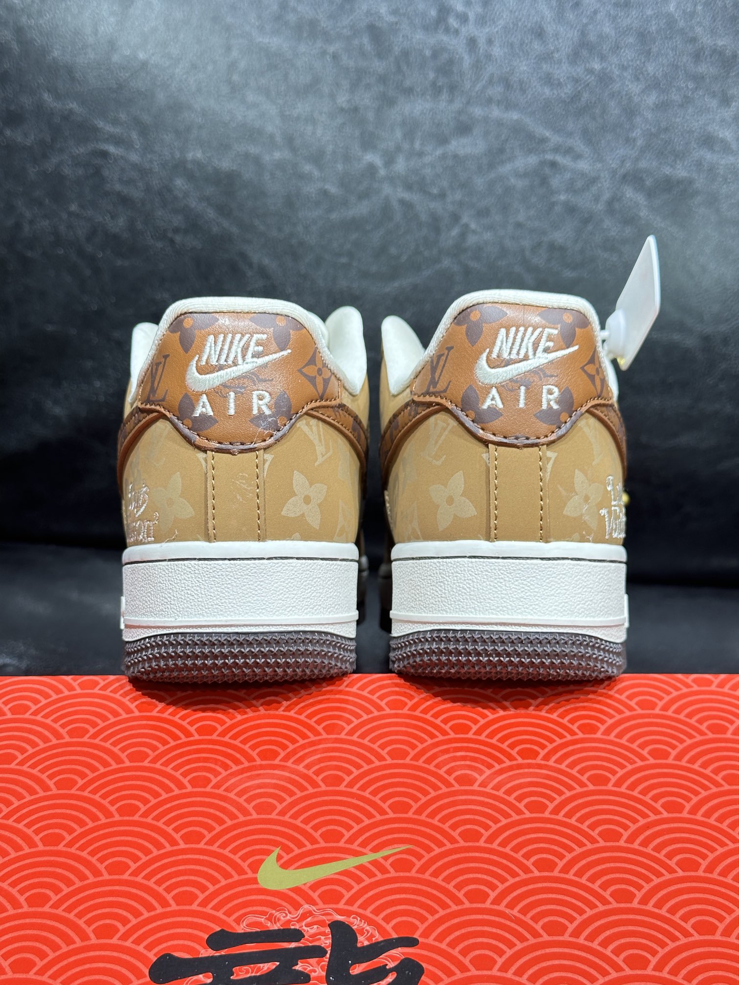 Nike Sneakers L