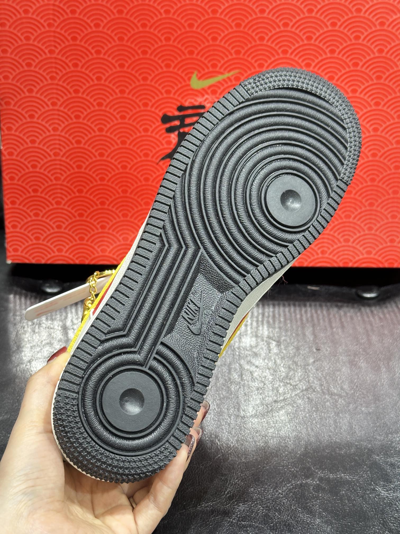 Nike Sneakers L
