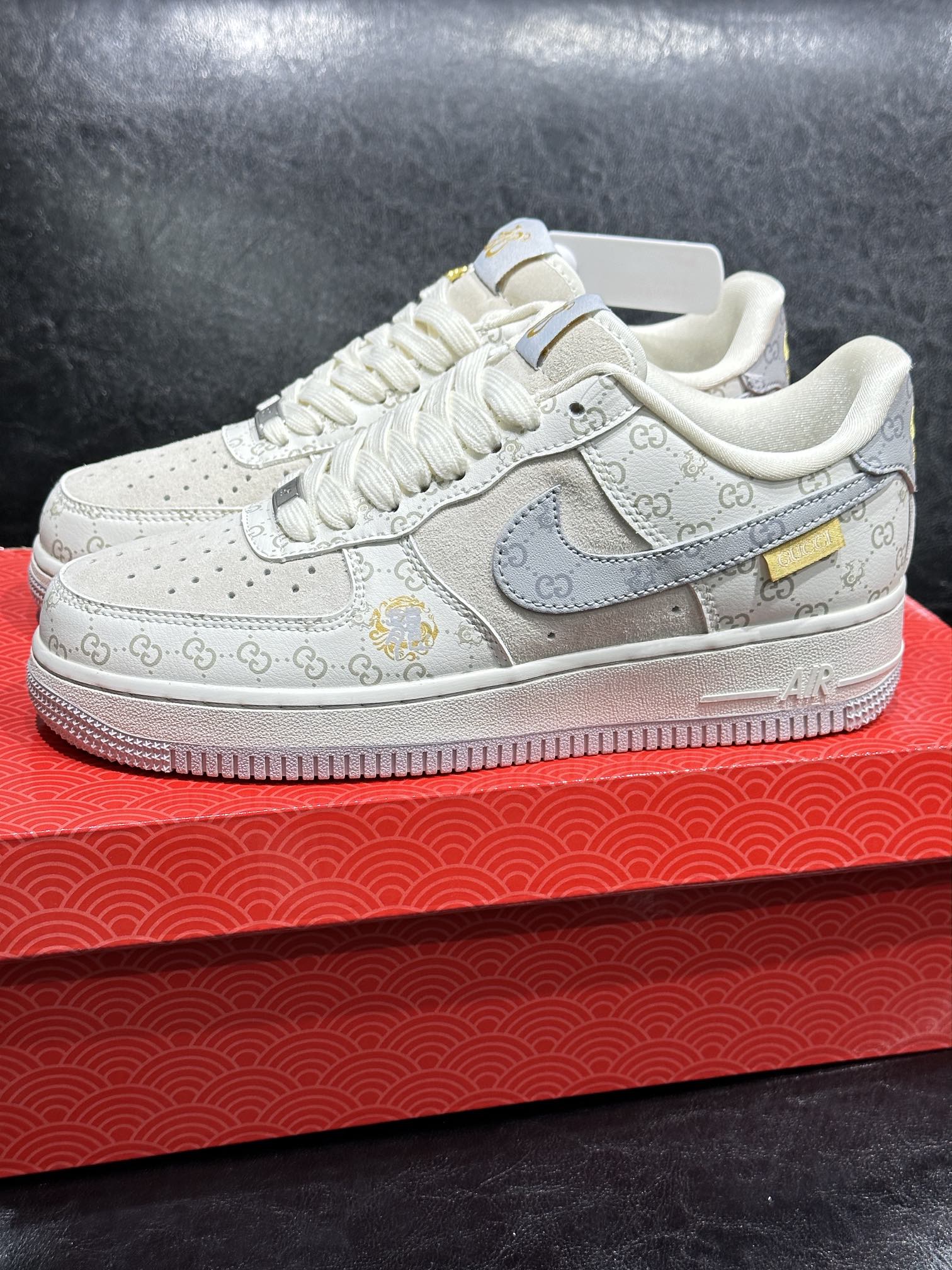 Nike Sneakers L