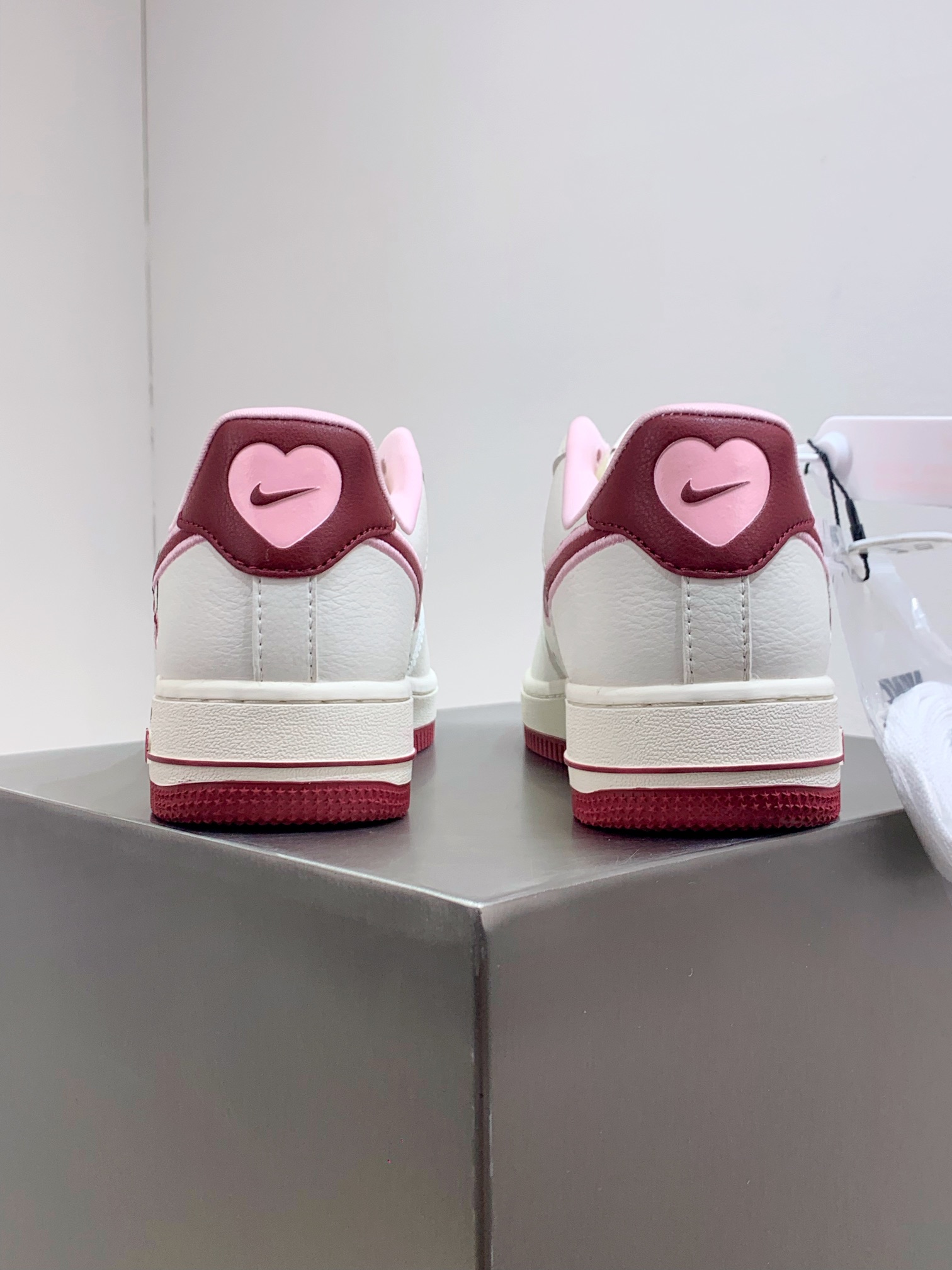 Nike Female Board Shoes White M-l-s